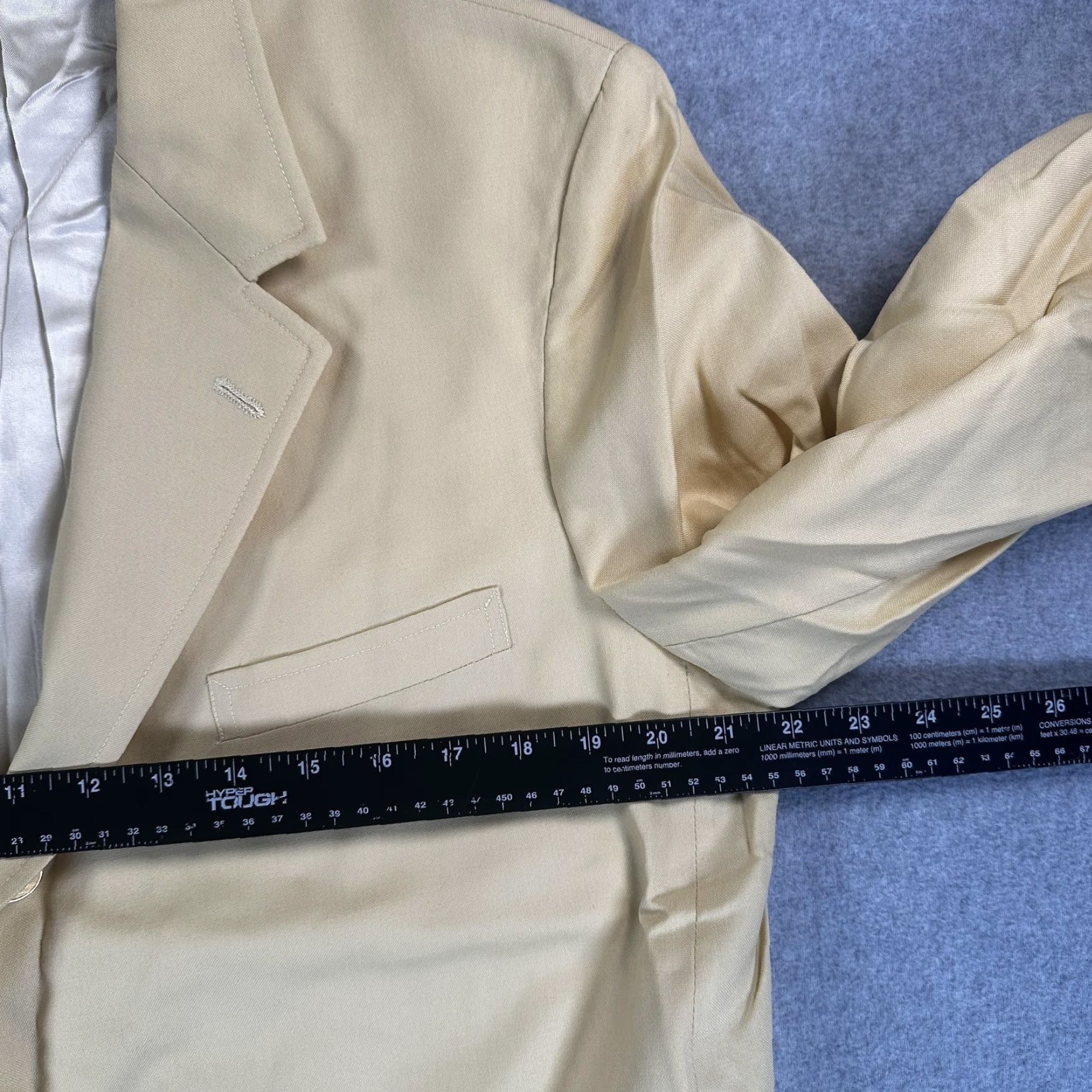 Brooks Brothers VINTAGE Brooks Brothers Blazer Sport Coat Mens 44 Regular Wool Beige Nautical Classic Two-Piece Notch Lapel 2-Button Cuffs Anchor Buttons USA Size 44R - 6 Thumbnail