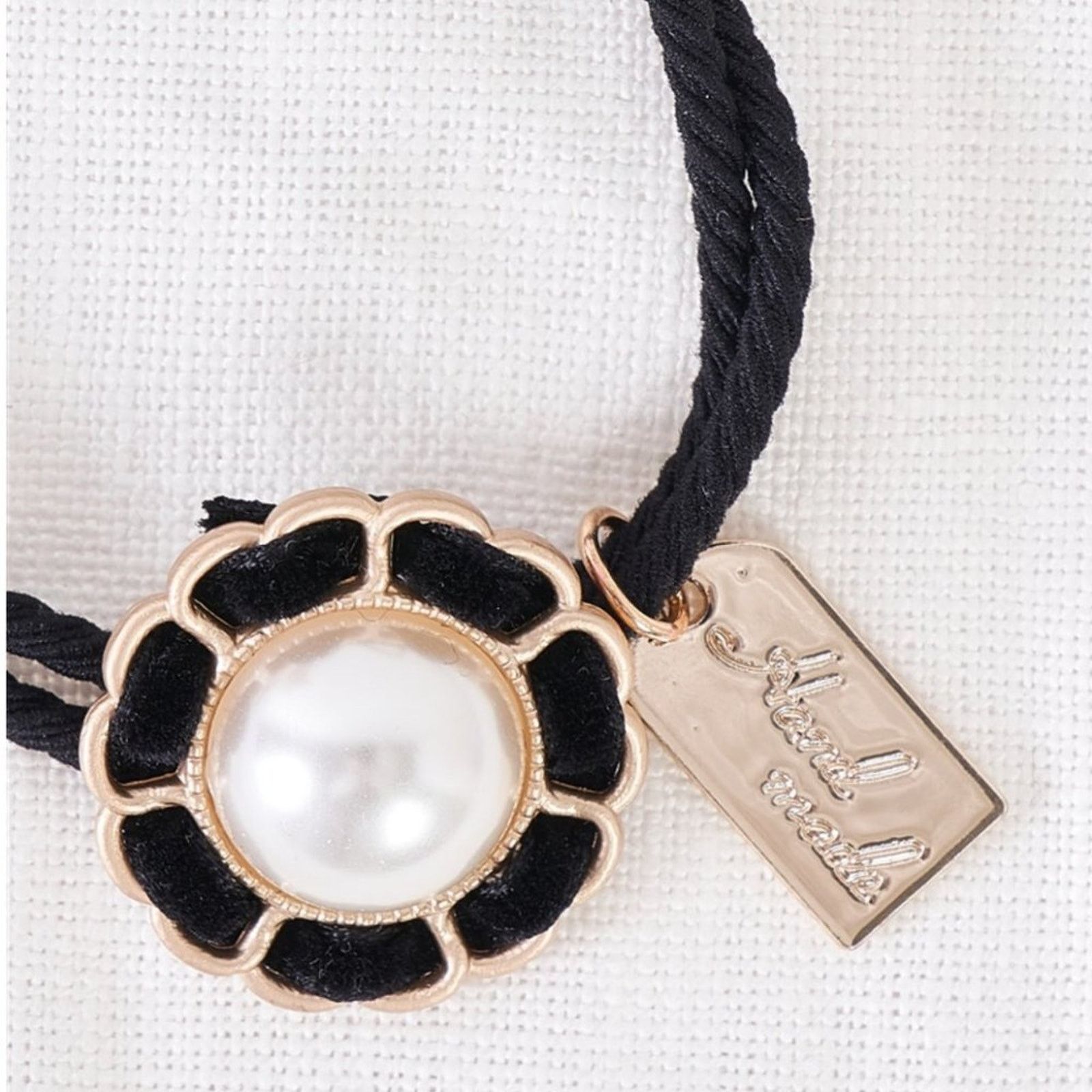 Other Black & Matte Gold Pearl Floret Detail Rope Hair Tie Size ONE SIZE - 4 Thumbnail