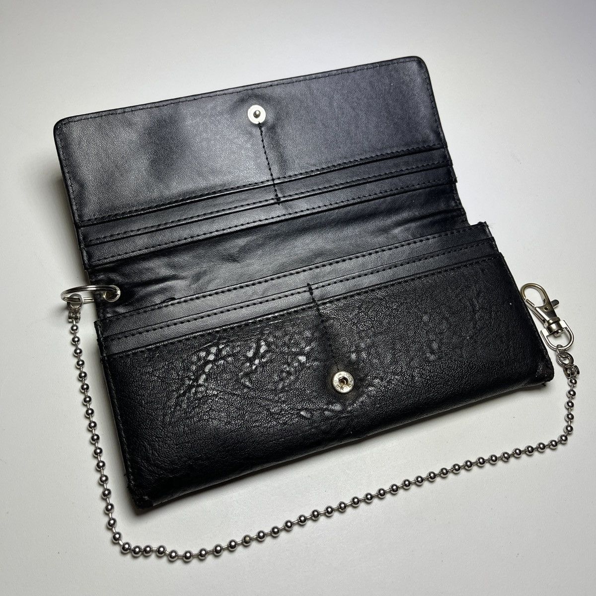 Vintage Cross Pendant Wallet with Chain Size ONE SIZE - 4 Thumbnail