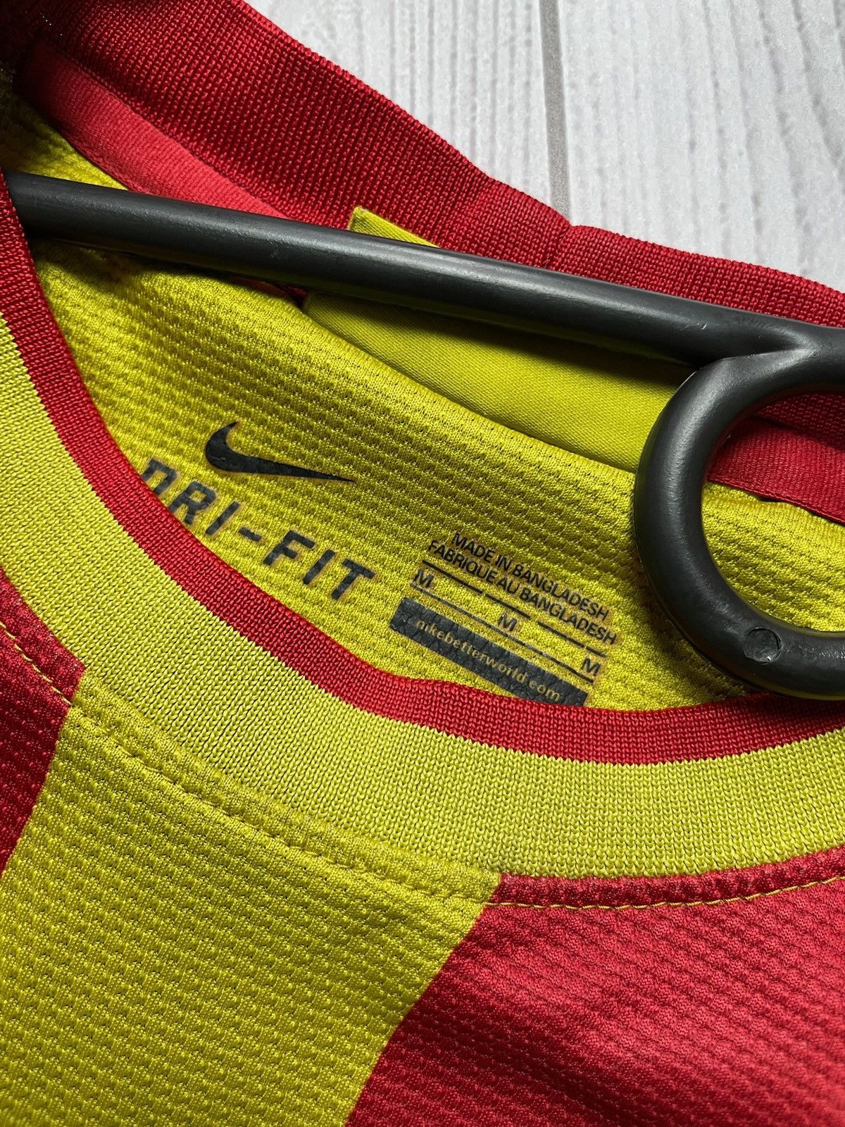Nike Nike Barcelona Neymar j soccer jersey size m medium rare Size US M / EU 48-50 / 2 - 7 Thumbnail