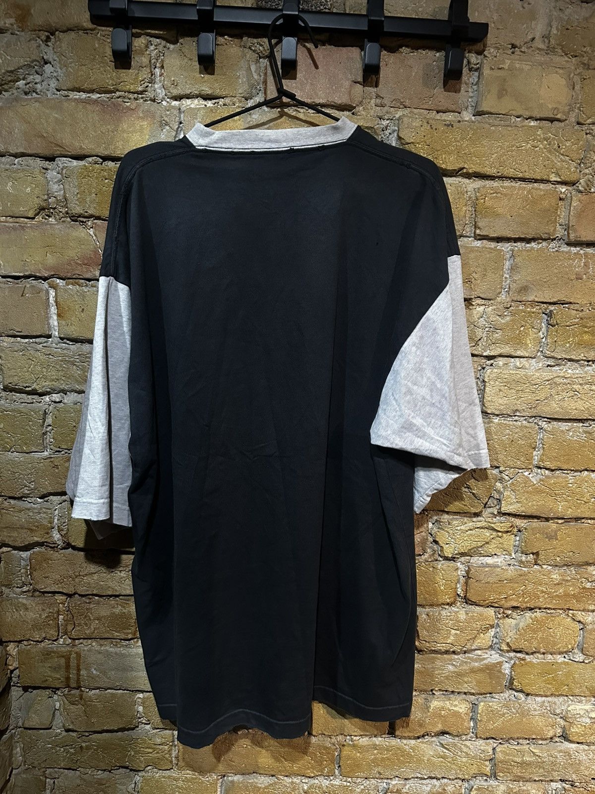 Balenciaga balenciaga unity distressed tshirt Size US XL / EU 56 / 4 - 3 Thumbnail