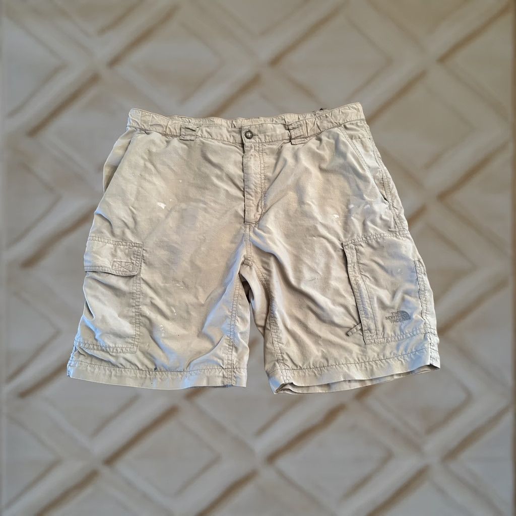 The North Face The North Face Cargo Shorts Nylon Beige Mens Size Large Fishing Hiking Size US 33 - 1 Thumbnail