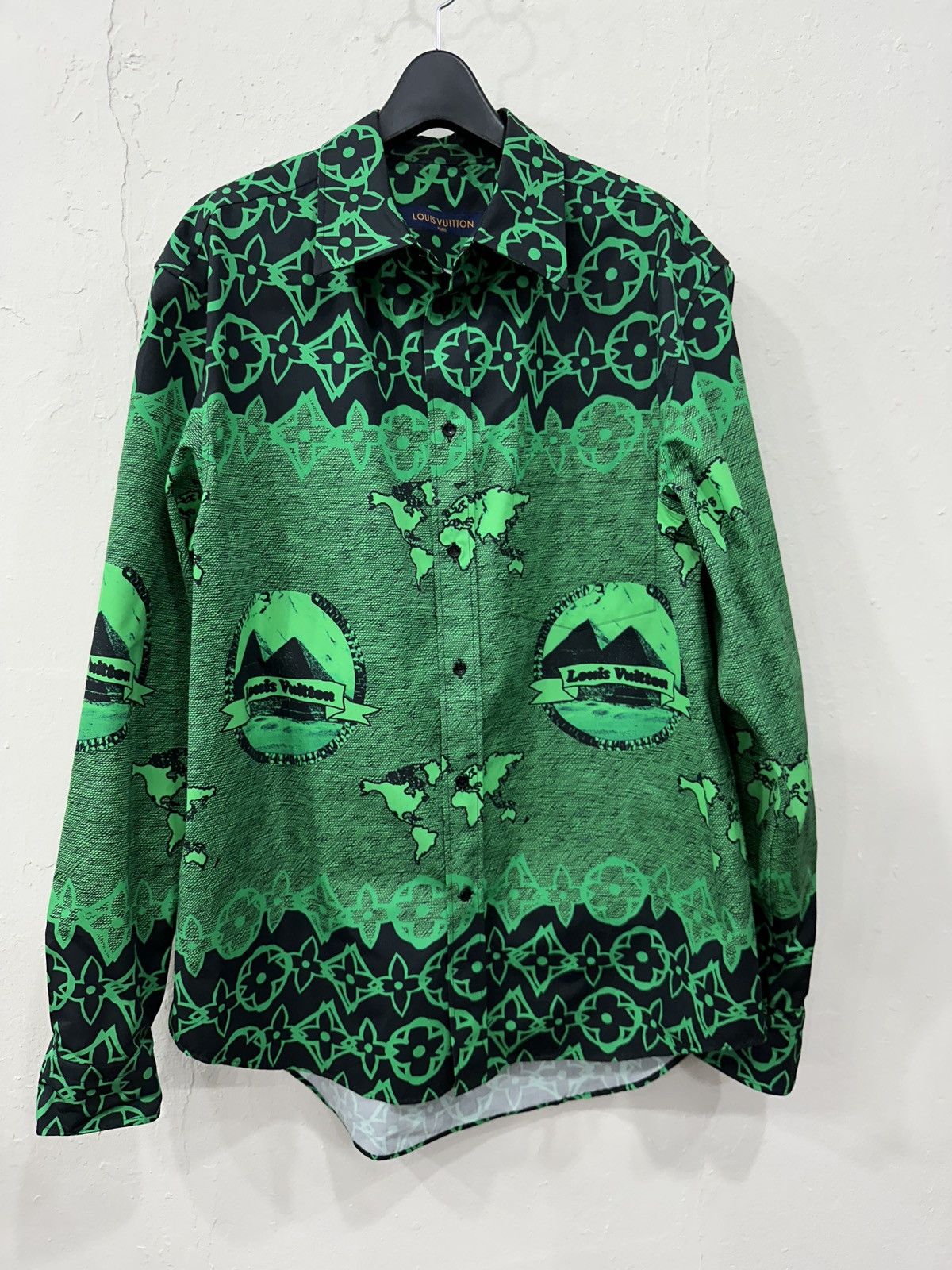 Louis Vuitton wax oversized print shirt Size US L / EU 52-54 / 3 - 2 Thumbnail