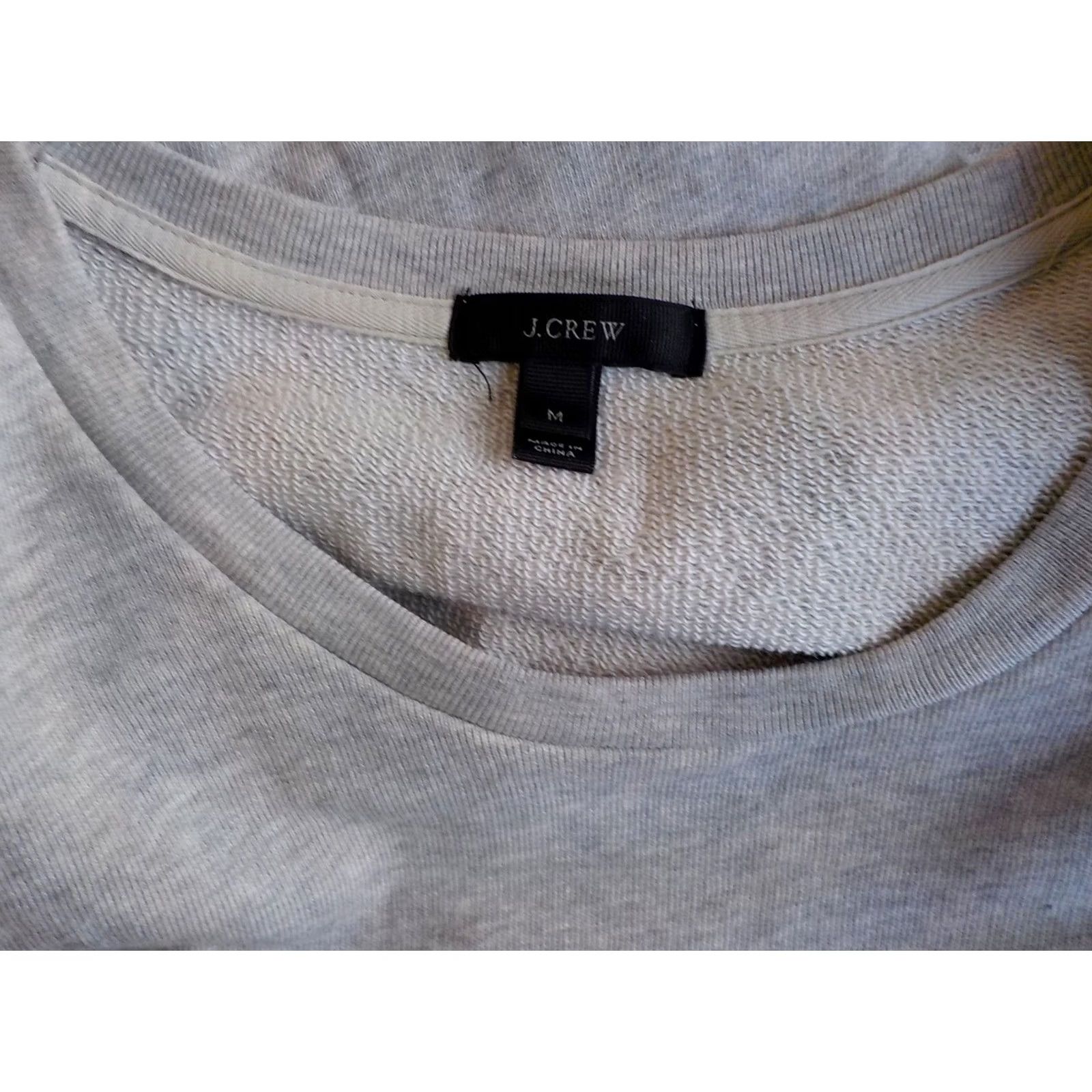 J.Crew J. CREW Women's Crewneck Ruffle Pleated Hem Pullover Sweatshirt Gray Ivory SZ M Size M / US 6-8 / IT 42-44 - 6 Thumbnail