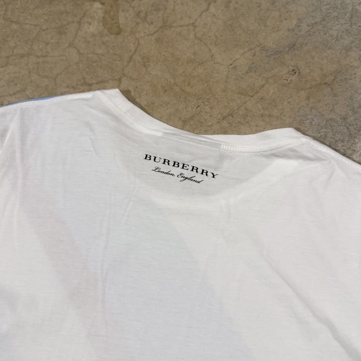 Burberry Burberry Wilmore Geometric Abstract Pattern Graphic Tee Size US M / EU 48-50 / 2 - 8 Thumbnail