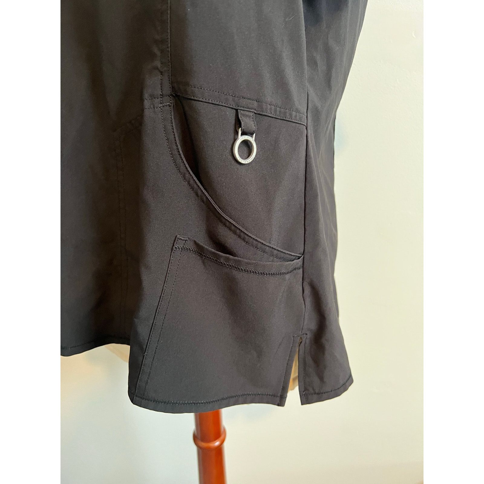 Cherokee Cherokee Infinity Women's 2Pocket Stretch VNeck Scrub Top XL Size US XL / EU 56 / 4 - 4 Thumbnail
