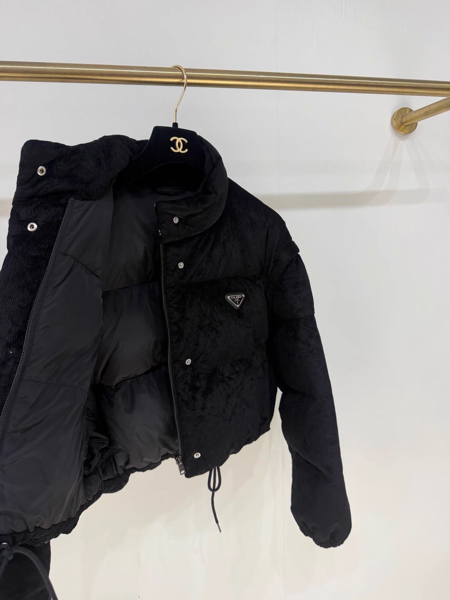 Prada Prada 25FW Velvet Down Coat Detachable Sleeves to Vest Size XS / US 0-2 / IT 36-38 - 4 Thumbnail