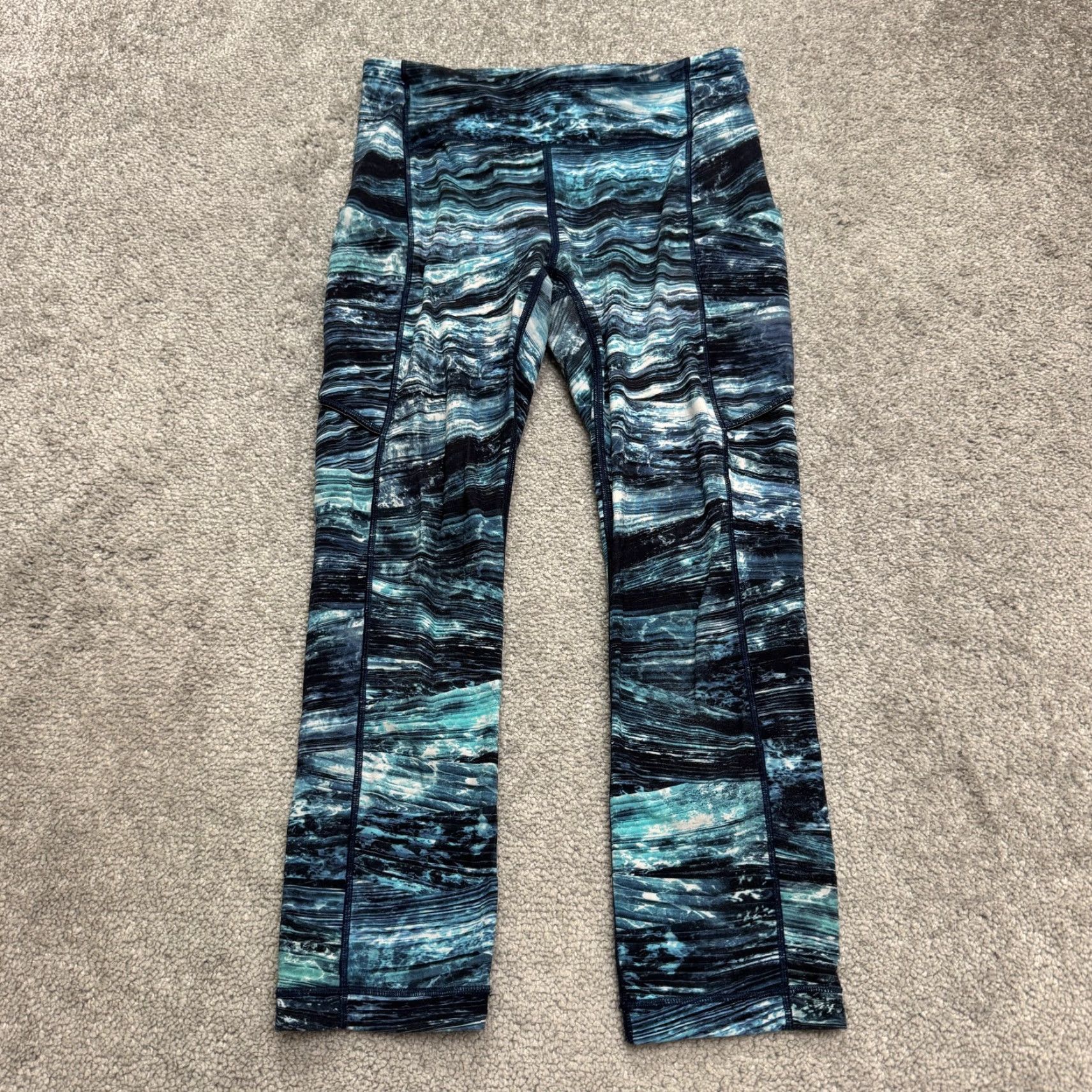Lululemon Lululemon Speed Up Tidal Multi Blue Wave Crop Leggings Womens 4 Active Run Yoga Size 27" / US 4 / IT 40 - 2 Thumbnail