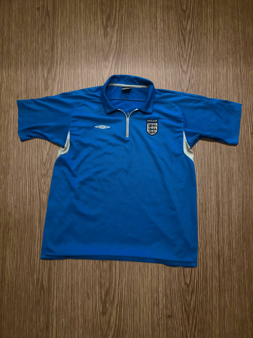 Umbro Vintage Umbro t shirt 90s logo Size US L / EU 52-54 / 3 - 1 Thumbnail