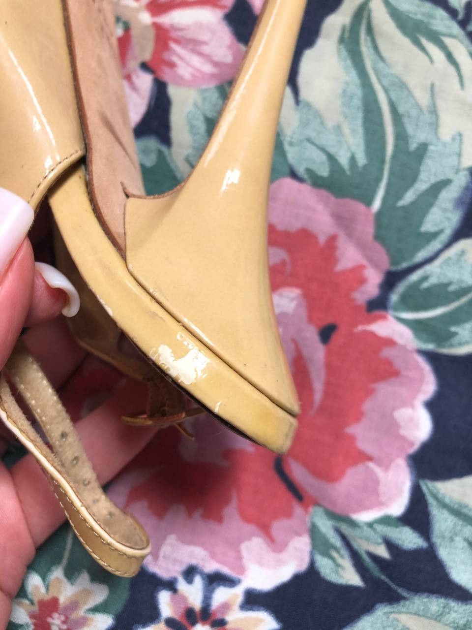Jimmy Choo Jimmy Choo Womens Patent Leather Peep Toe Heel Pumps Beige Size US 5 / IT 35 - 16 Thumbnail