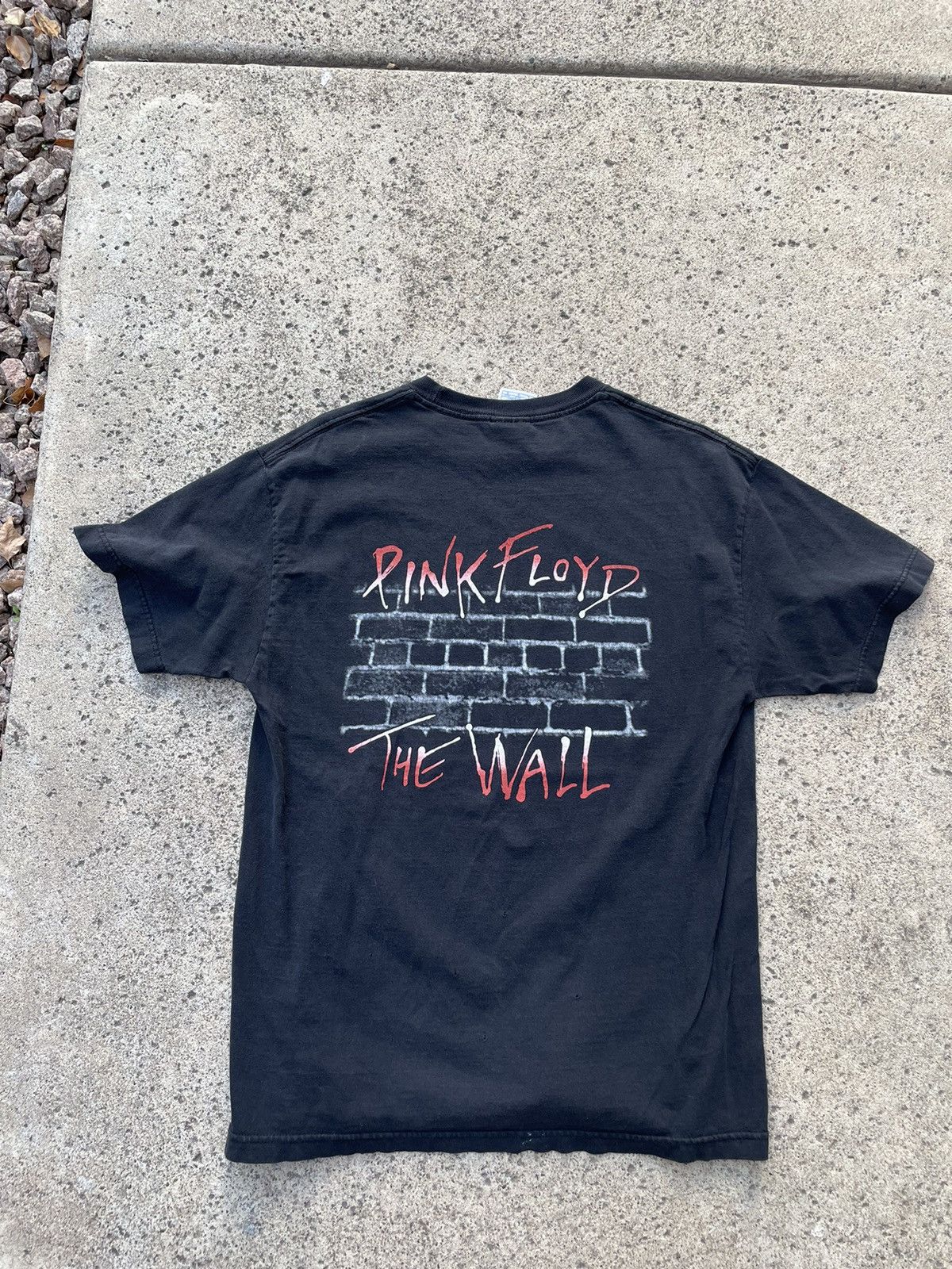 AAA Pink Floyd’s the wall t shirt Size US L / EU 52-54 / 3 - 4 Thumbnail