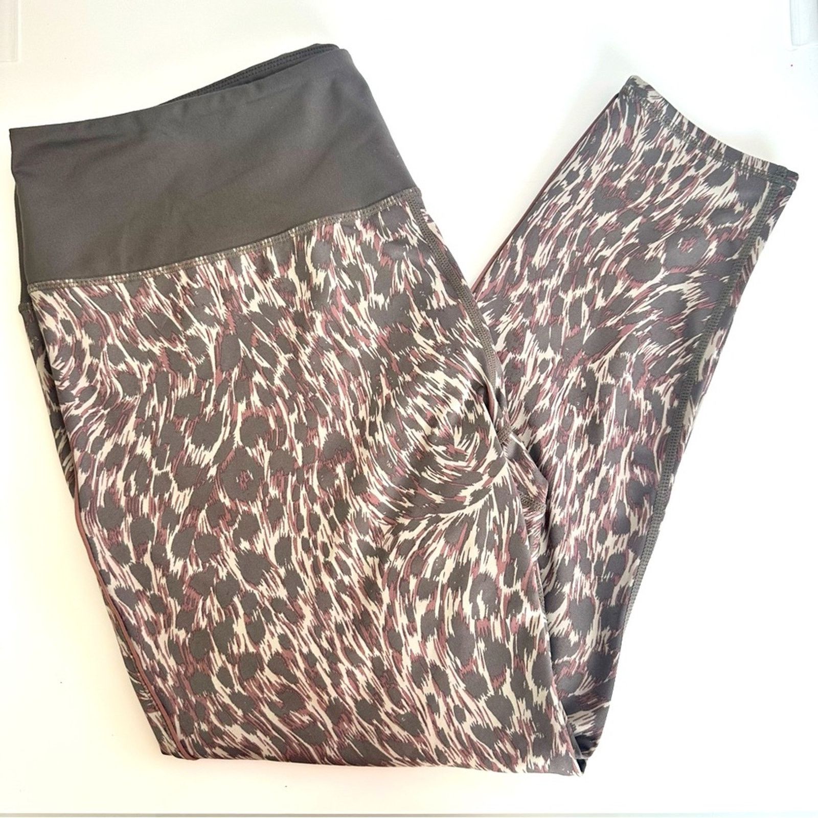 Other Plus Size Z by Zella Animal Print Active Leggings Size 40" / US 18 - 1 Thumbnail