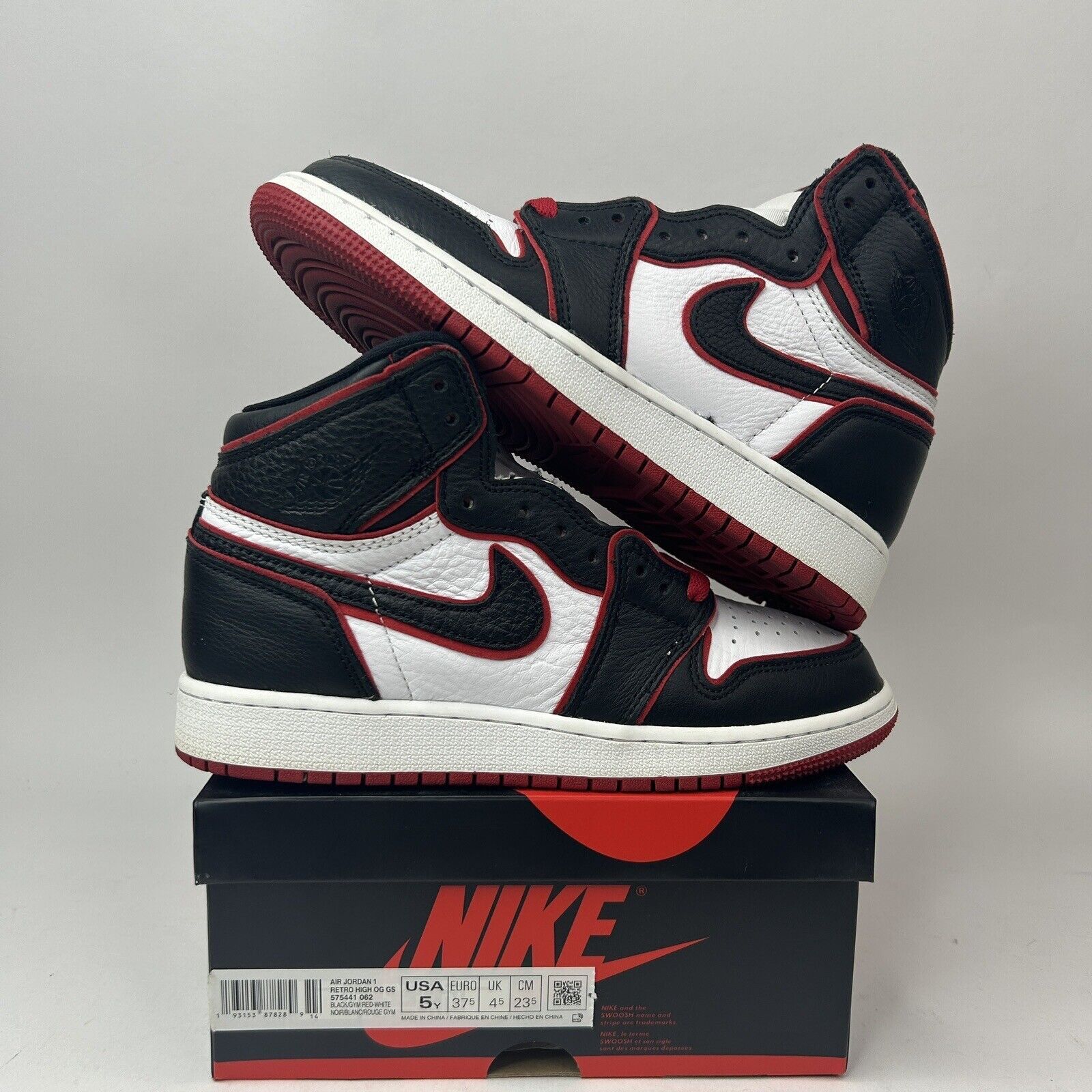 Nike Nike Air Jordan 1 Retro High OG BG “Bloodline” 2023 Size US 6.5 / IT 36.5 - 1 Thumbnail