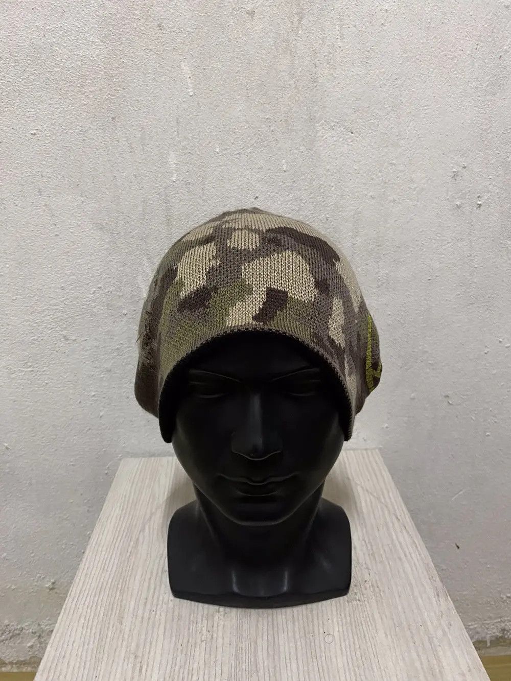 Vintage Vintage Military Design Overprint Beanie Hat Size ONE SIZE - 4 Thumbnail