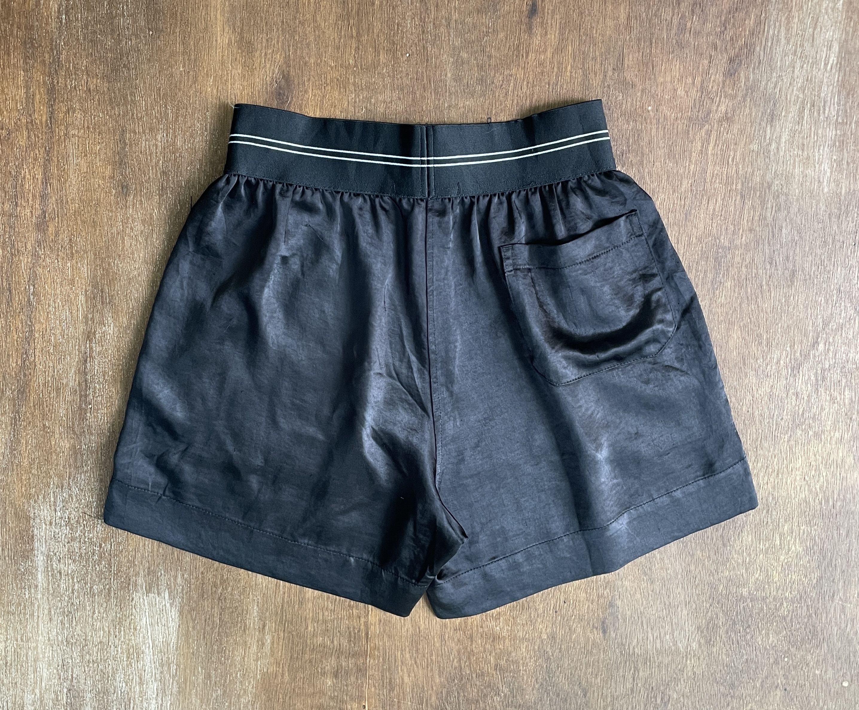 Helmut Lang HELMUT LANG Black Elastic Waist Shorts Size US 26 / EU 42 - 7 Thumbnail