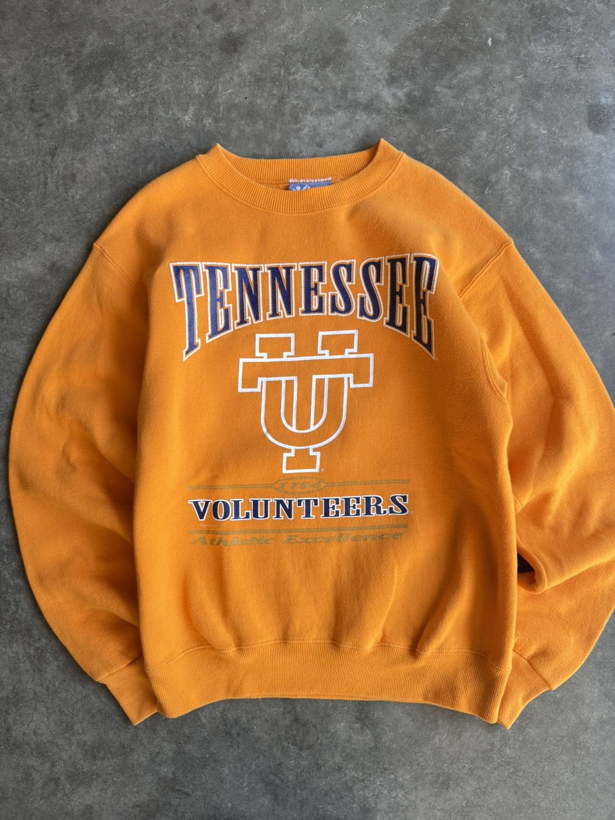 Nutmeg 90s Tennessee Volunteers Spelled Out Nutmeg Crewneck Size US L / EU 52-54 / 3 - 4 Thumbnail