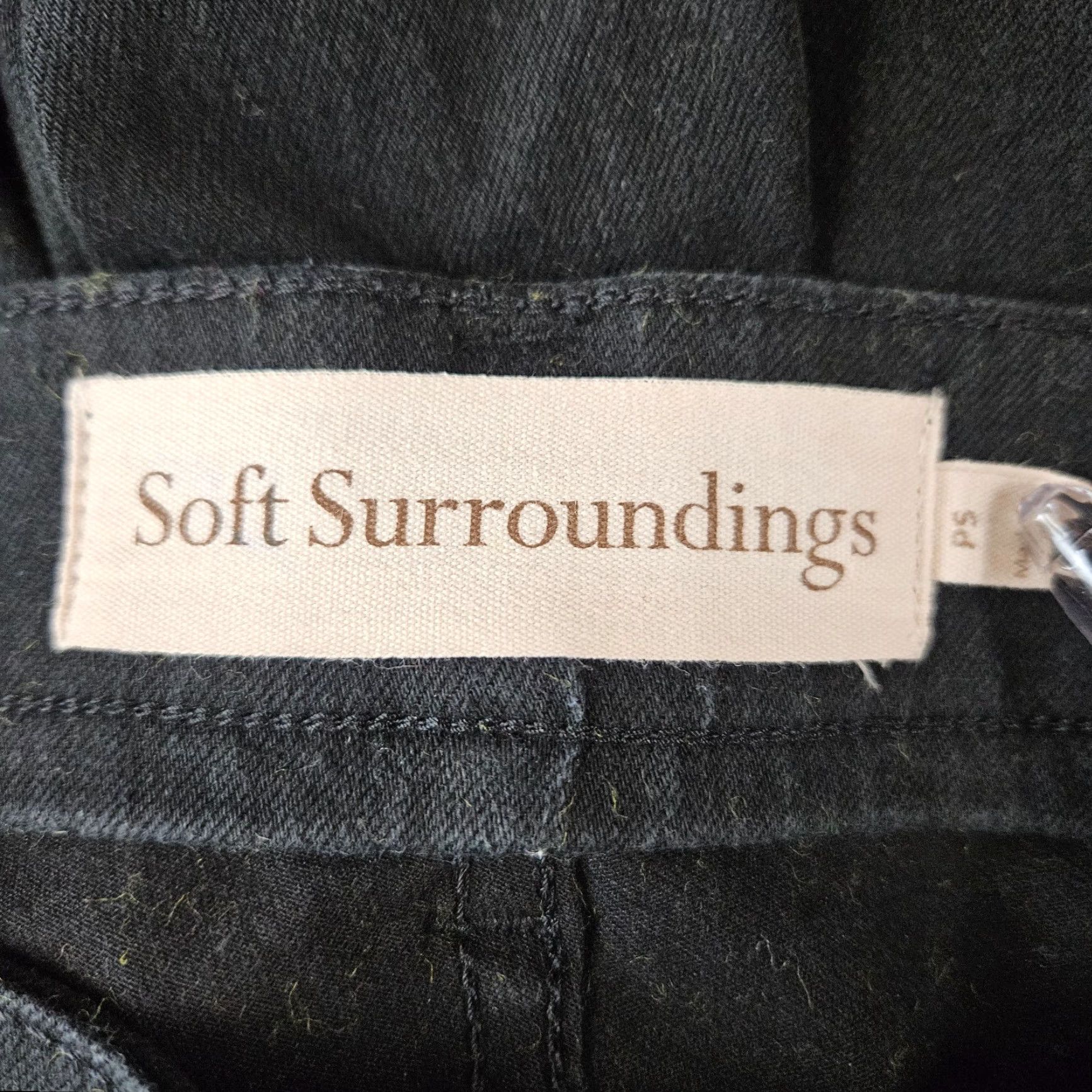 Soft Surroundings Soft Surroundings Jeans Shirt? Actually: Soft Surroundings Womens Ankle Jeans PS Petite Black Mid Rise Denim 27.5in inseam Women XS? Size 28" / US 6 / IT 42 - 7 Thumbnail
