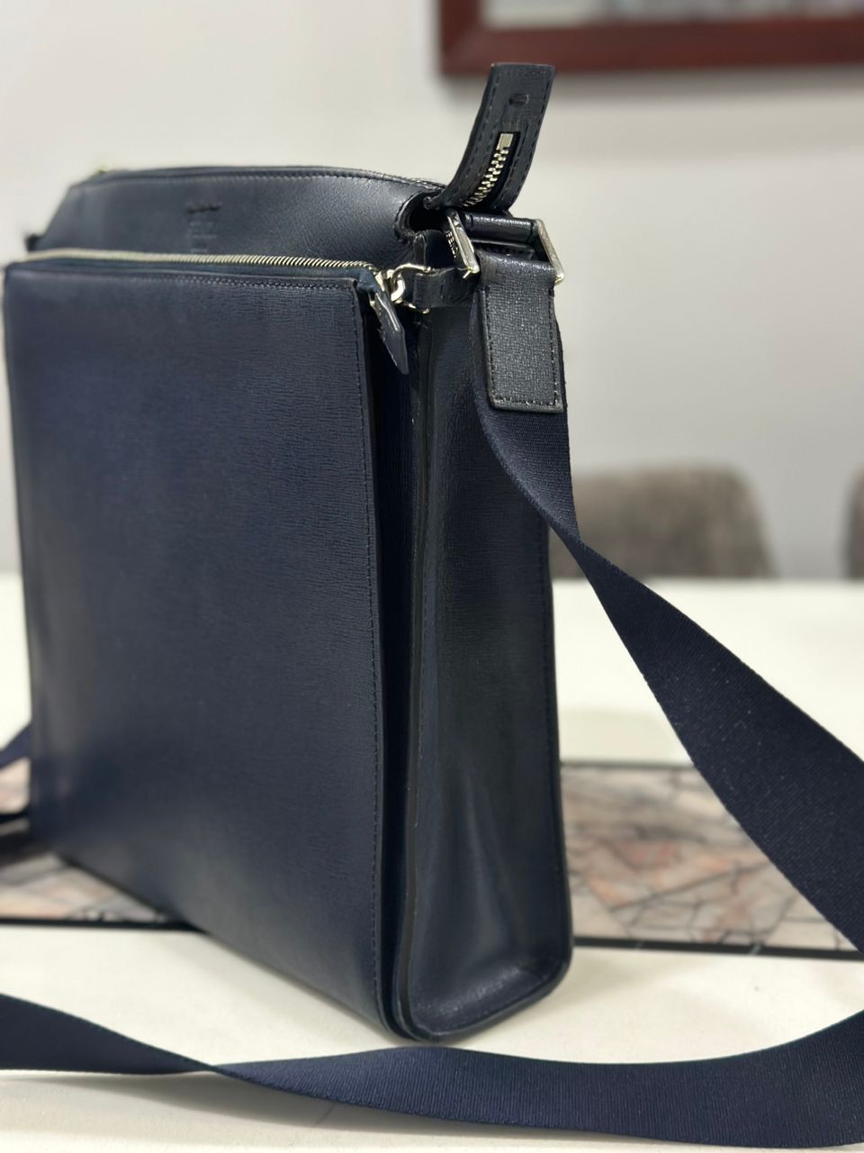Fendi Authentic FENDI Shoulder Bag Calfskin Leather Size ONE SIZE - 7 Thumbnail