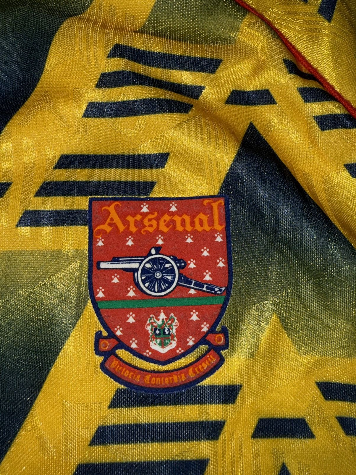 Adidas Adidas Arsenal jersey 1991/1993 Away Bruised Banana Size US M / EU 48-50 / 2 - 5 Thumbnail