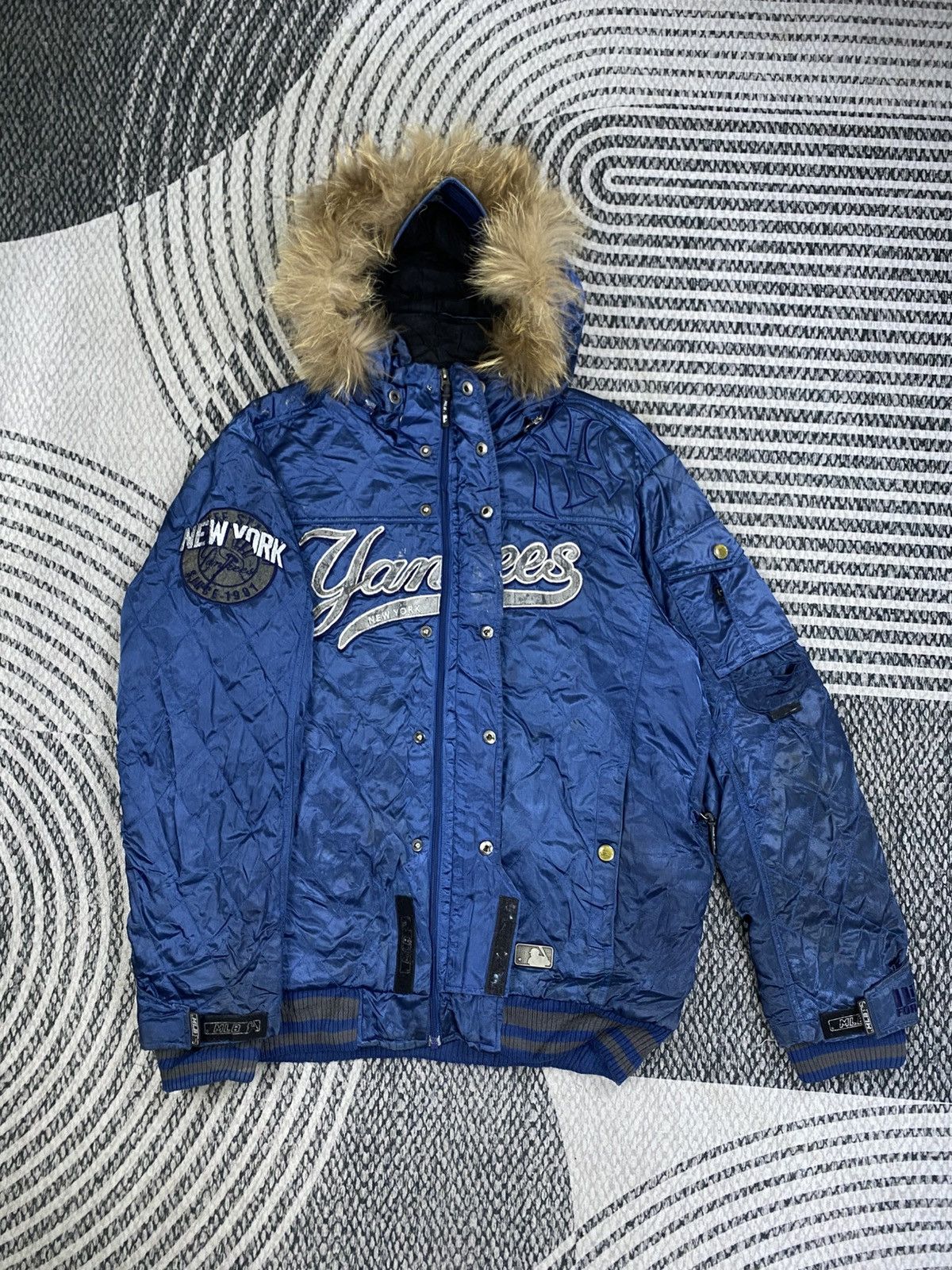 New York Yankees Vintage New York Yankees MLB Faux Fur Hoodie Jacket Size US L / EU 52-54 / 3 - 5 Thumbnail