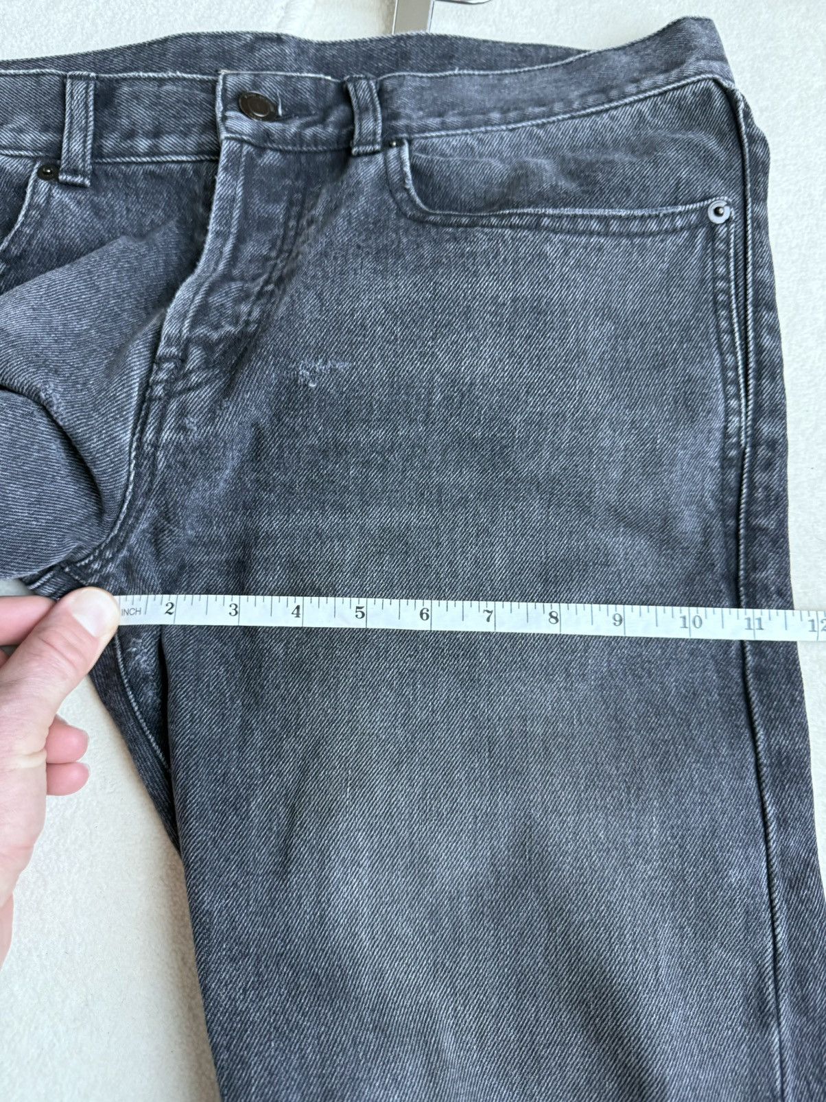 Saint Laurent Paris FW18 Saint Laurent dark grey black denim jeans distressed 32 Size US 32 / EU 48 - 6 Thumbnail