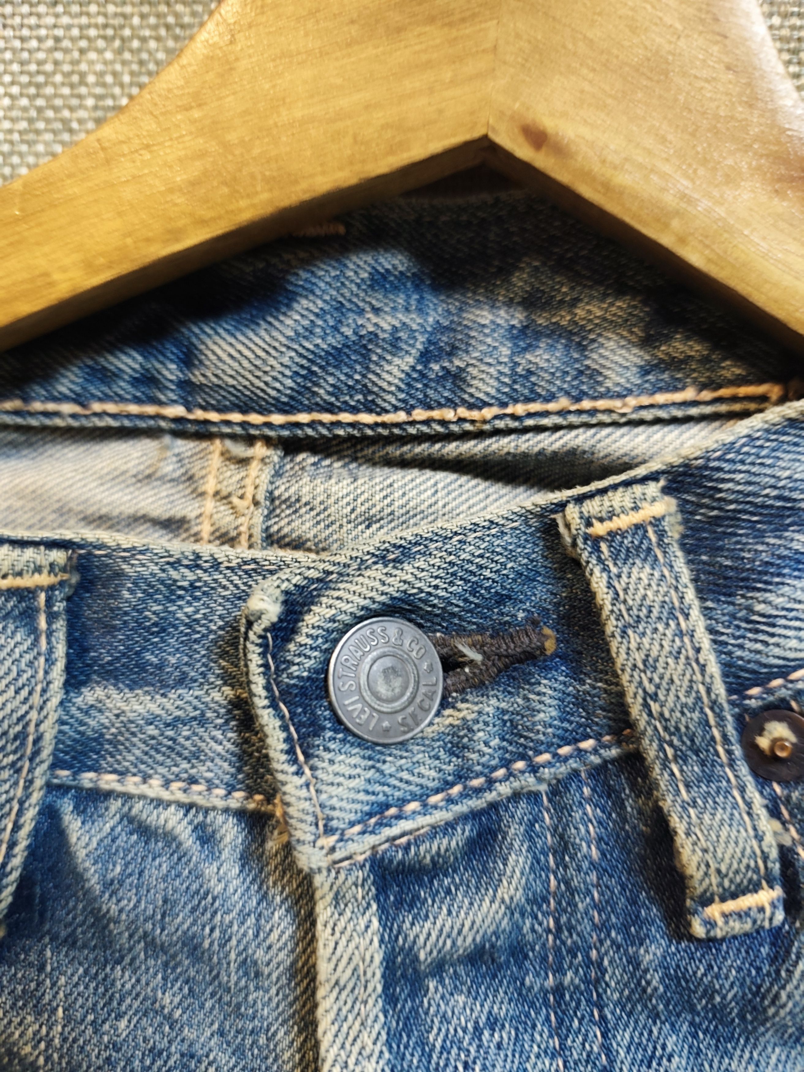 Levi's Vintage Levi’s LVC 1955 501XX Selvedge Denim Distressed Size US 29 - 7 Thumbnail