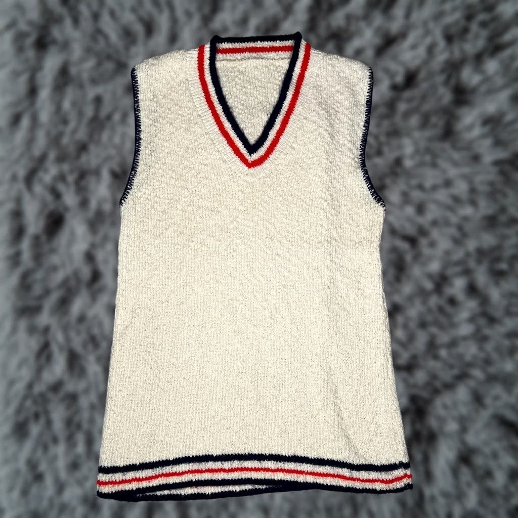 Vintage VINTAGE Knit Sweater Vest Size M White Red Navy Women’s 80s Size M / US 6-8 / IT 42-44 - 1 Thumbnail