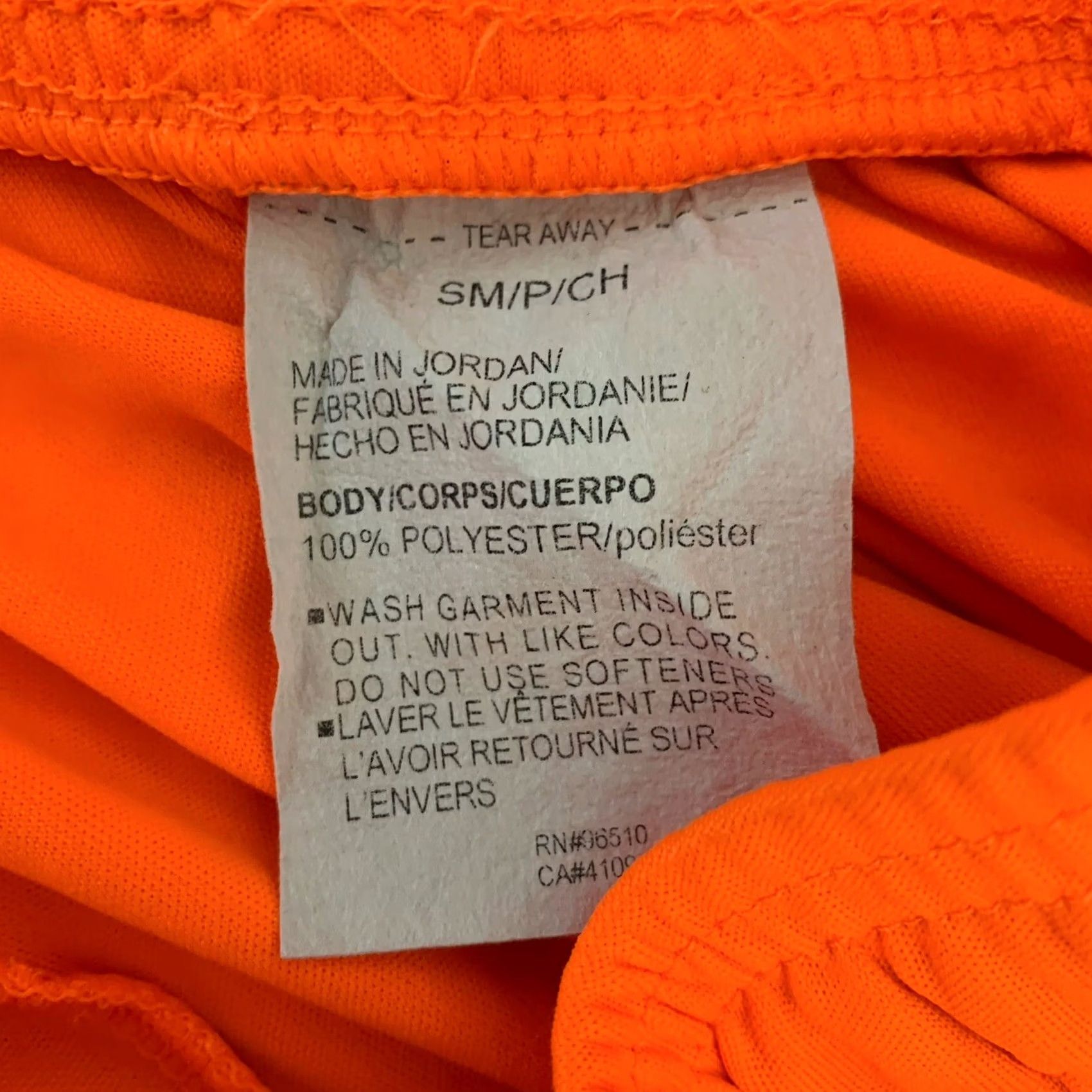 Under Armour Under Armour Mens Small Loose Fit Tech Logo Neon Orange Pockets Shorts 1306443 Size US 29 - 5 Thumbnail