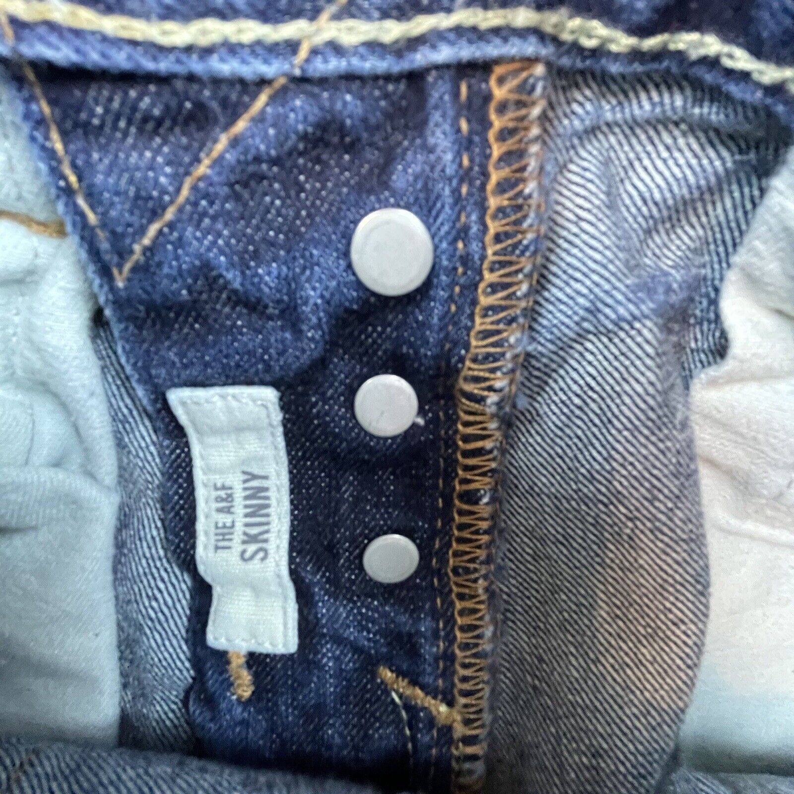 Abercrombie & Fitch Abercrombie & Fitch Jeans Mens 28 x 30 Skinny Button Fly Size US 28 / EU 44 - 8 Thumbnail