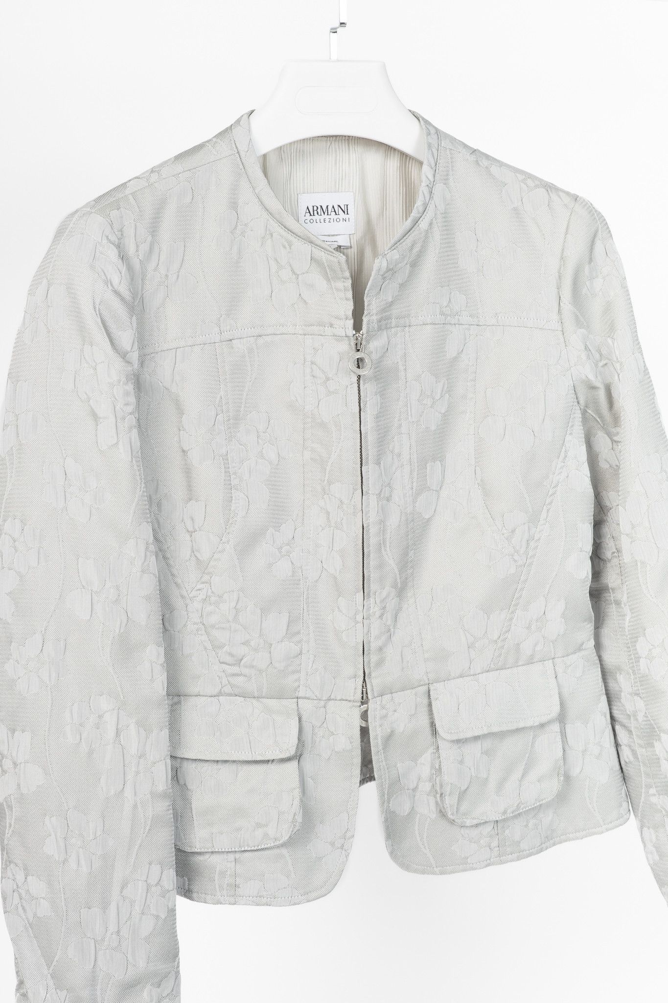 Armani Collezioni Armani Collezioni Silver Floral-Jacquard Peplum Jacket Size M / US 6-8 / IT 42-44 - 3 Thumbnail
