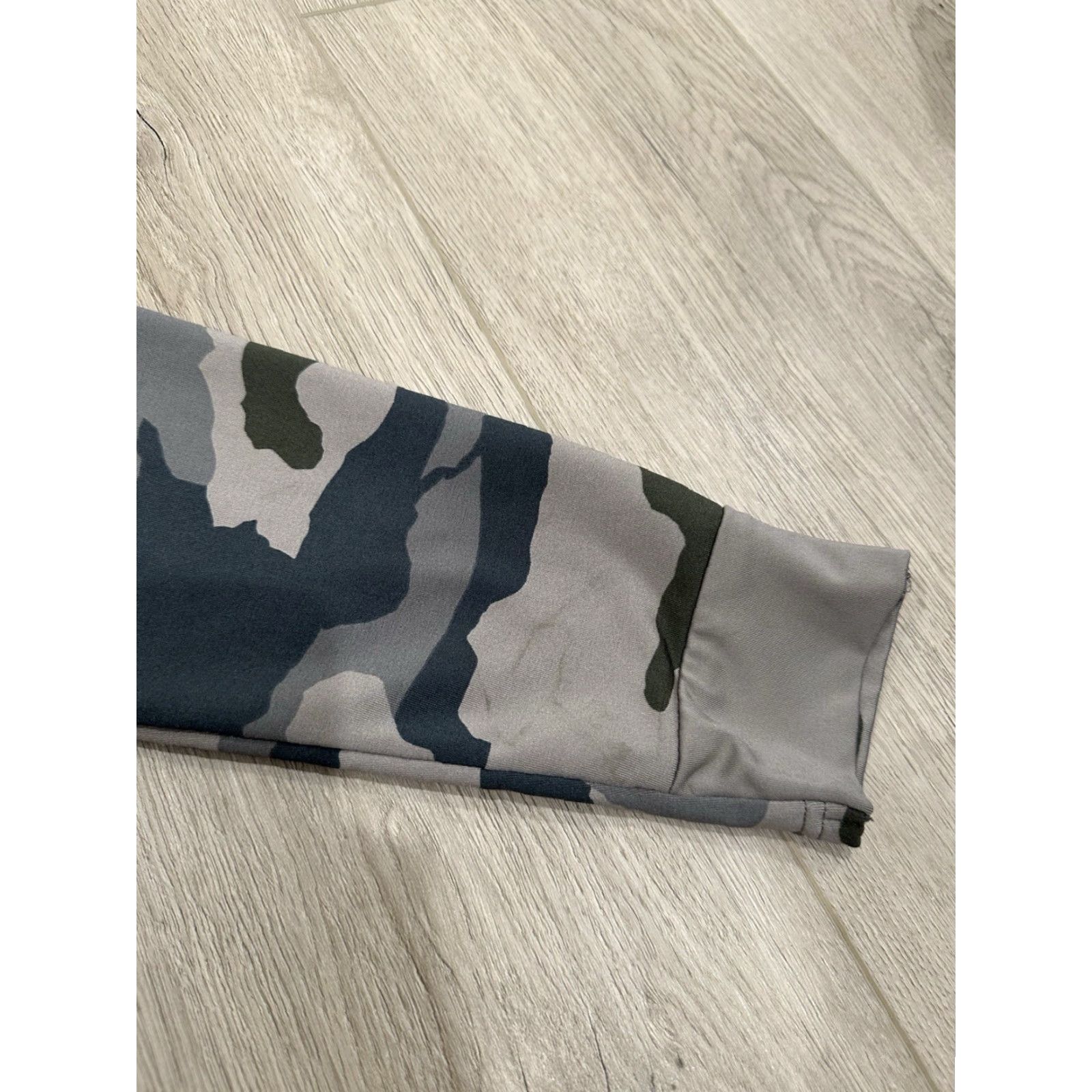 AMO Camo Sweatshirt Unrl Pullover Hooded Sweatshirt Small S Multicolor Camouflage Logo Embroidered **Unisex Adults** Colorful Fleece Hooded Size US S / EU 44-46 / 1 - 6 Thumbnail