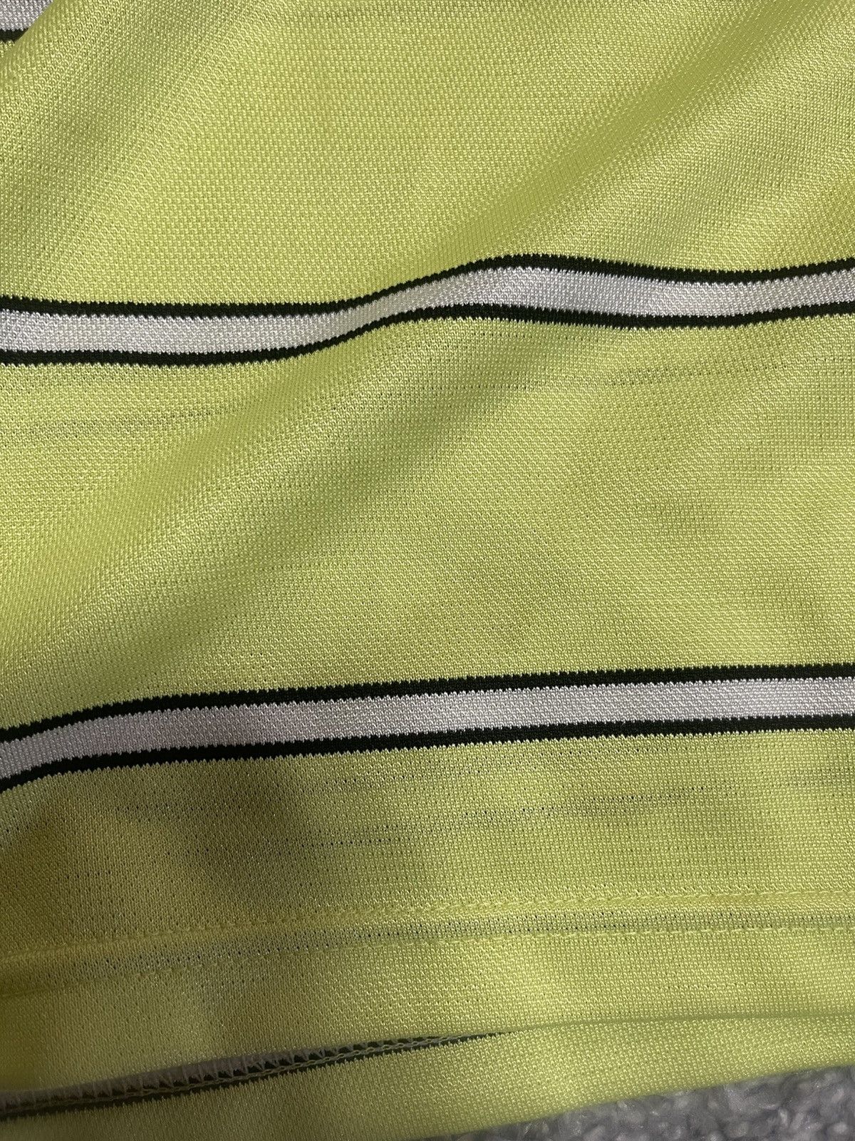 Nike × Vintage 90s NIKE VINTAGE NEON Y2K OVERSIZED DRILL BIG CENTER SWOOSH Size US L / EU 52-54 / 3 - 8 Thumbnail