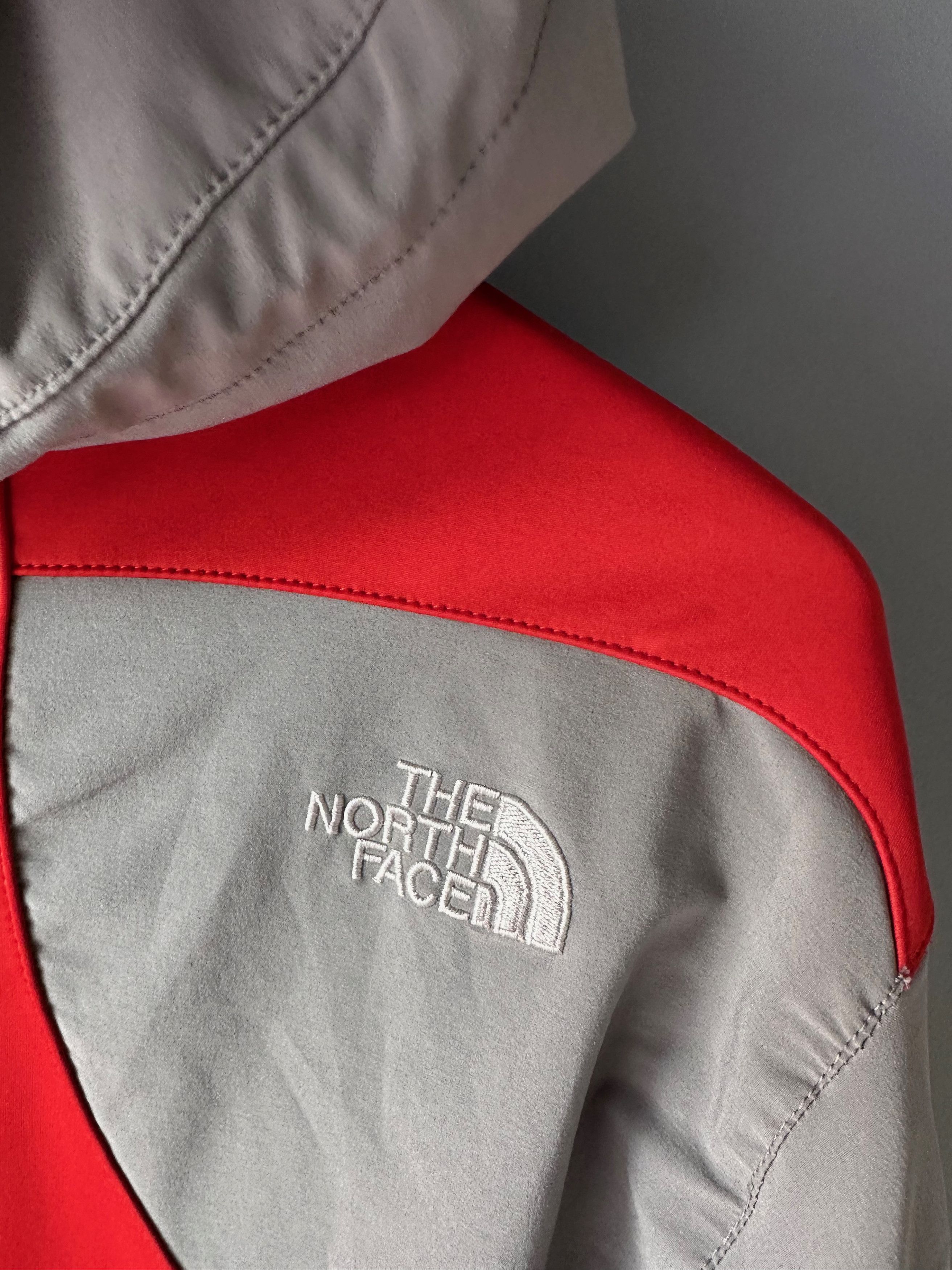 The North Face Vintage The North Face Summit Series Windstopper Jacket Size US L / EU 52-54 / 3 - 9 Thumbnail