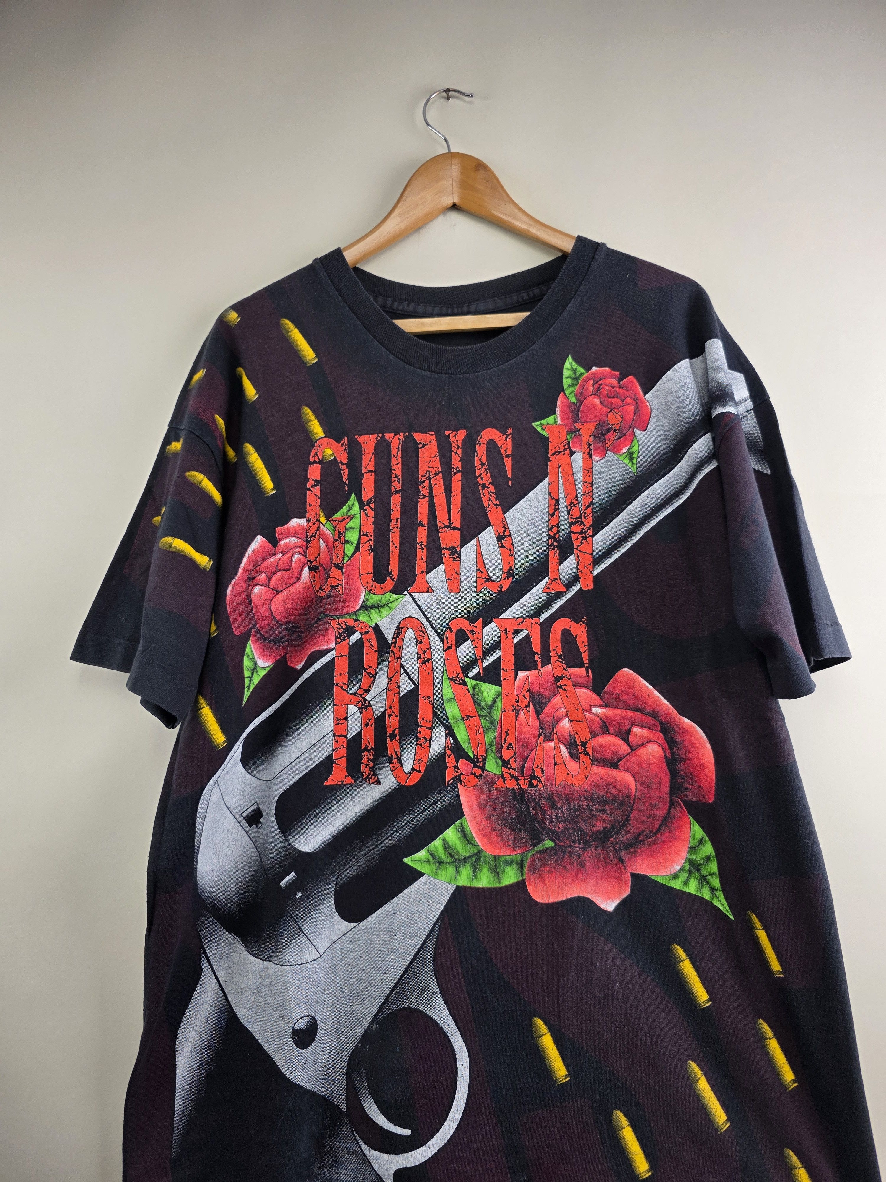 Band Tees × Guns N' Roses × Vintage 90s Guns N Roses All over print XL 24" 31.5" Size US XL / EU 56 / 4 - 2 Thumbnail
