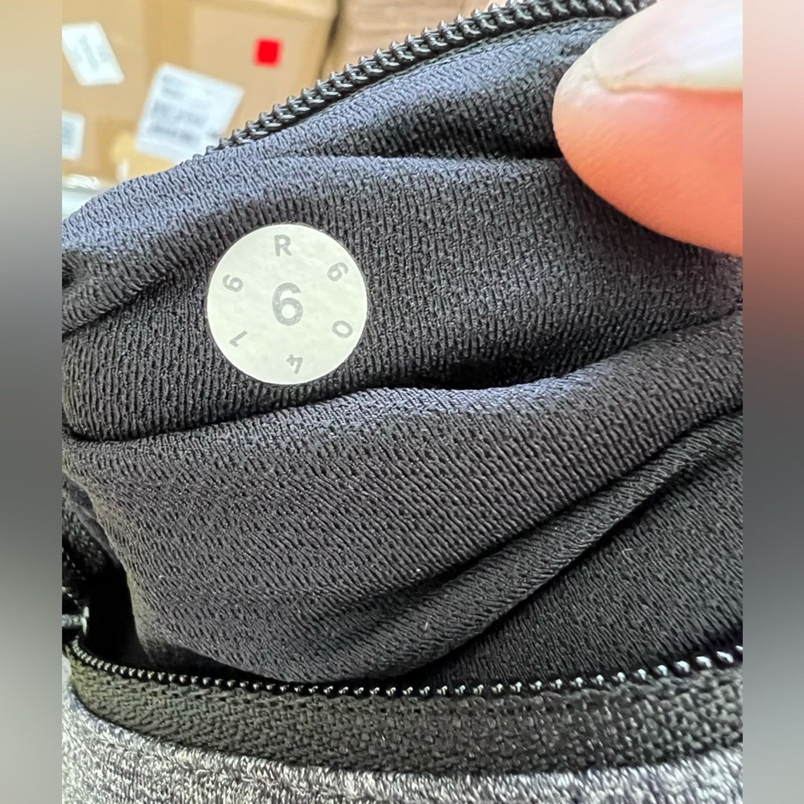 Lululemon Lululemon Pace Rival Crop Leggings Women's Sz 6 Black Gray Size 28" / US 6 / IT 42 - 5 Thumbnail