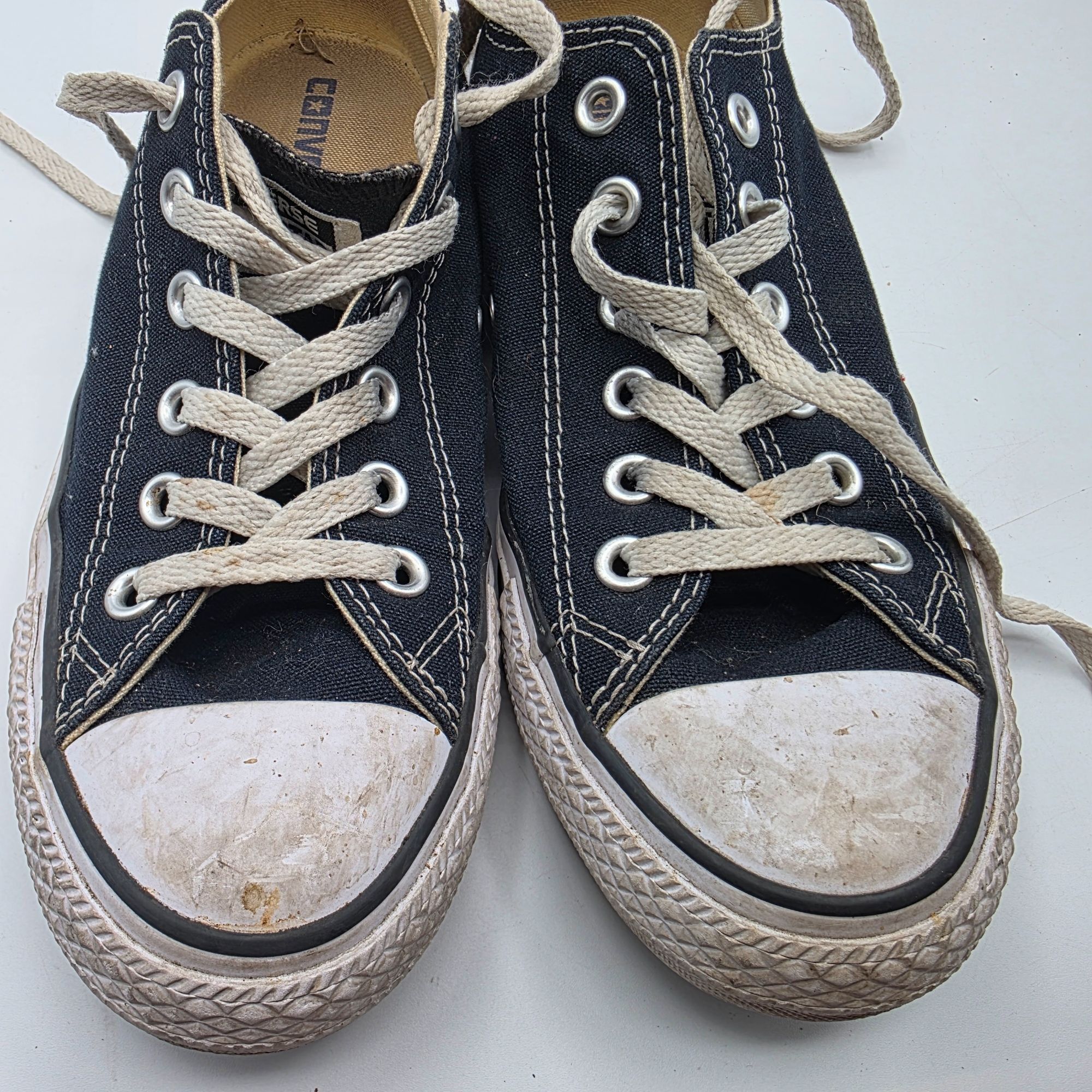 Converse Converse Chuck Taylor All Star Womens Size 8 Black Low Top S Size US 8 / IT 38 - 10 Thumbnail