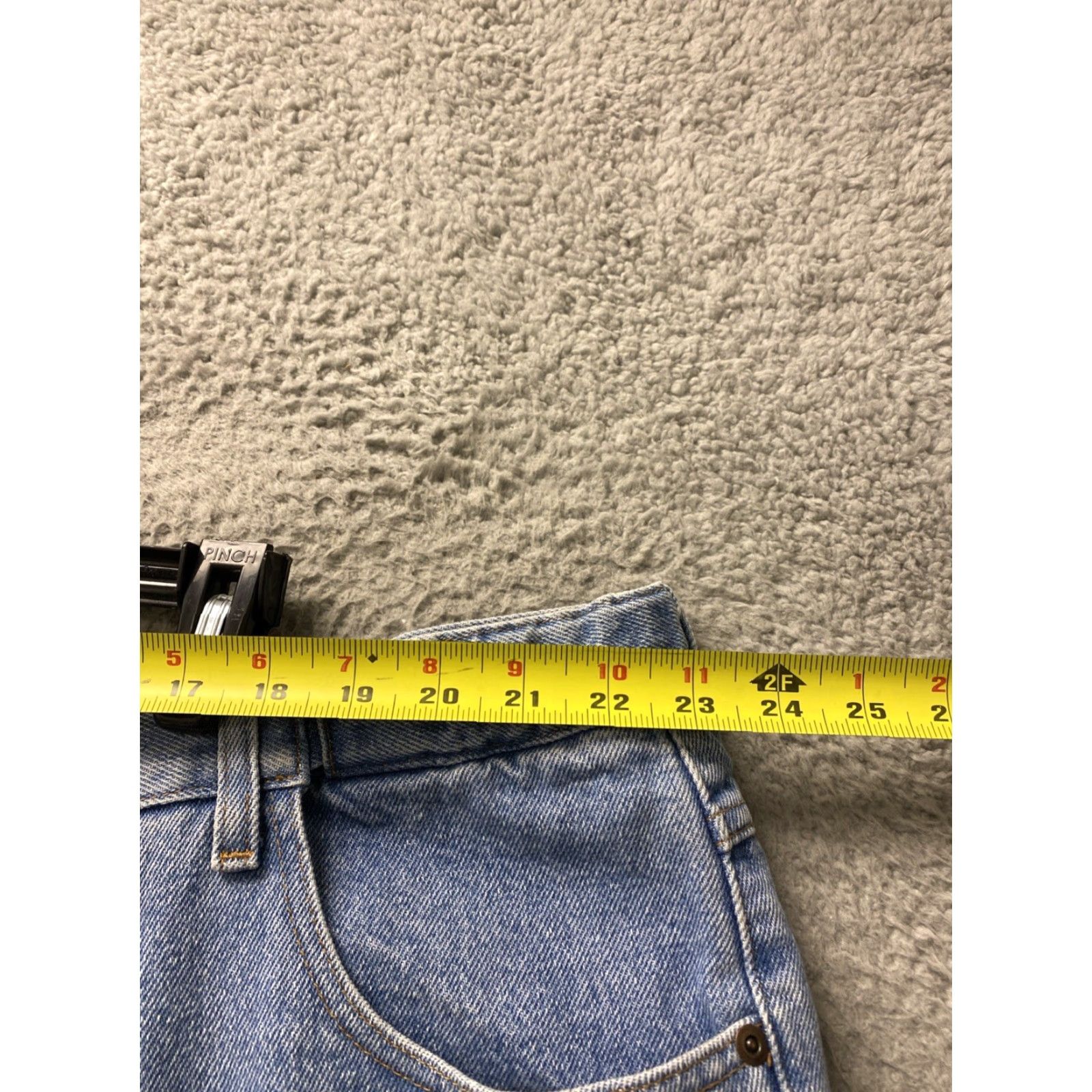 Vintage LL Bean Jeans Denim Comfort Waist Straight Leg 46x29 46x29.5 Regular Men Blue Cotton Denim 29.5in Inseam Straight Classic 0367 Size US 30 / EU 46 - 7 Thumbnail
