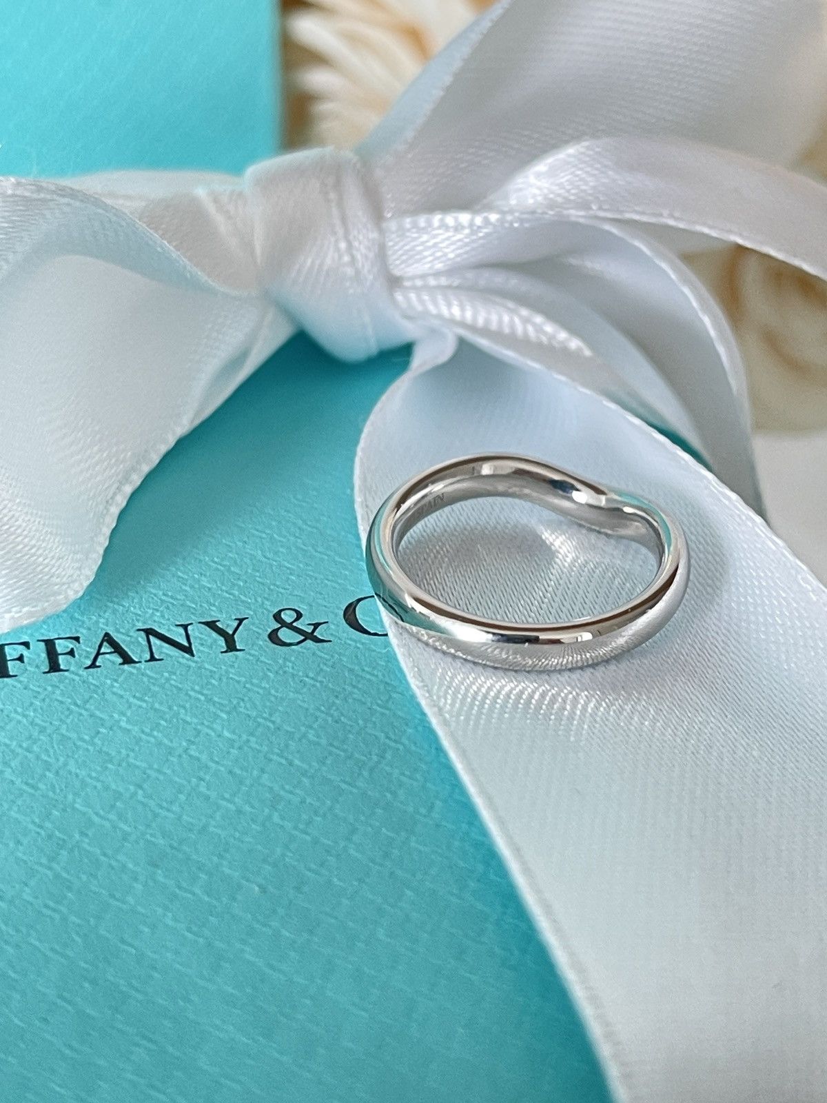 Tiffany & Co. Tiffany & Co. Elsa Peretti Ring in Platinum size 4 $2,800 Size ONE SIZE - 15 Thumbnail