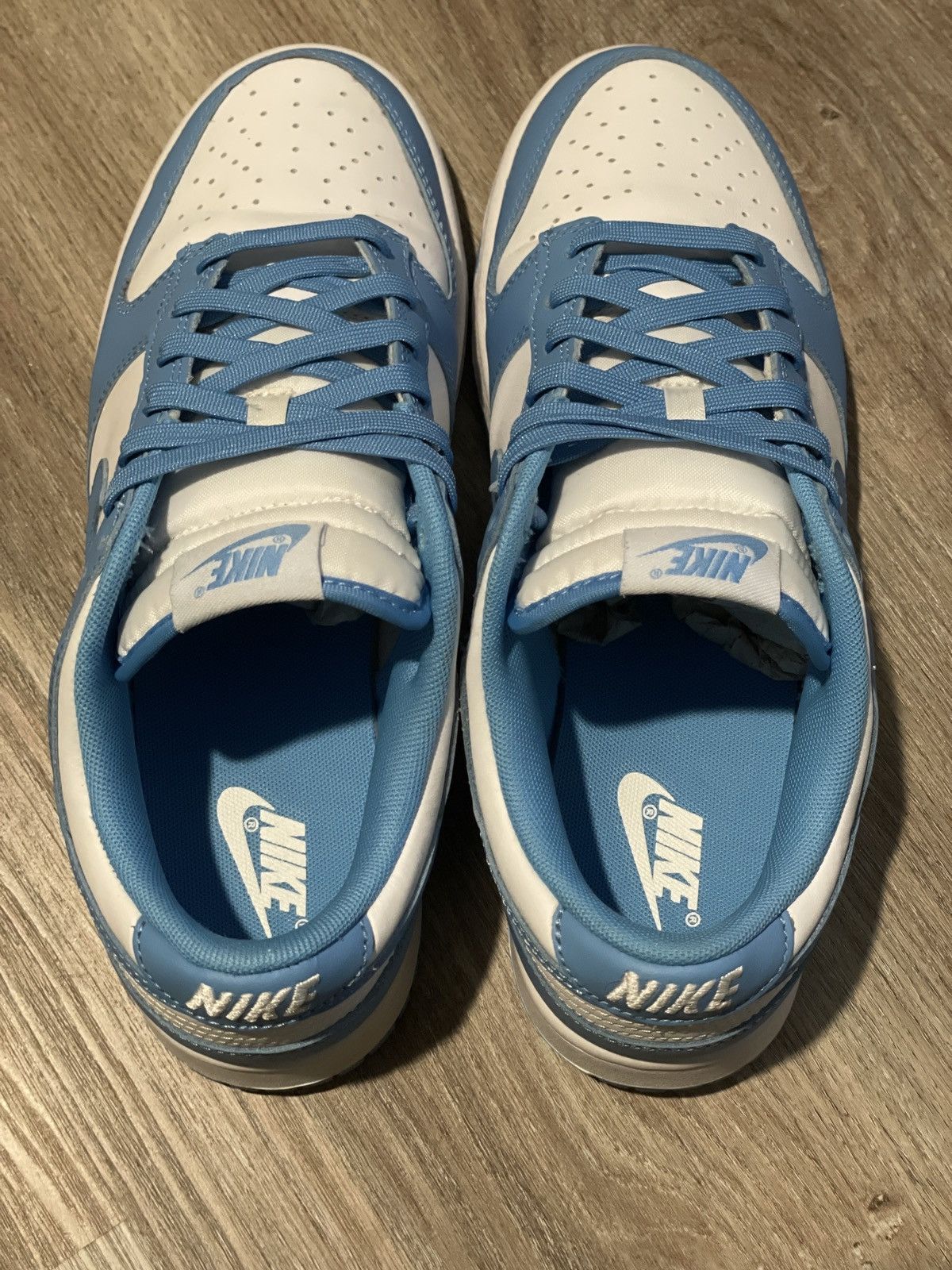 Nike Nike Dunk Low Retro UNC Size 9 Worn Size US 9 / EU 42 - 3 Thumbnail