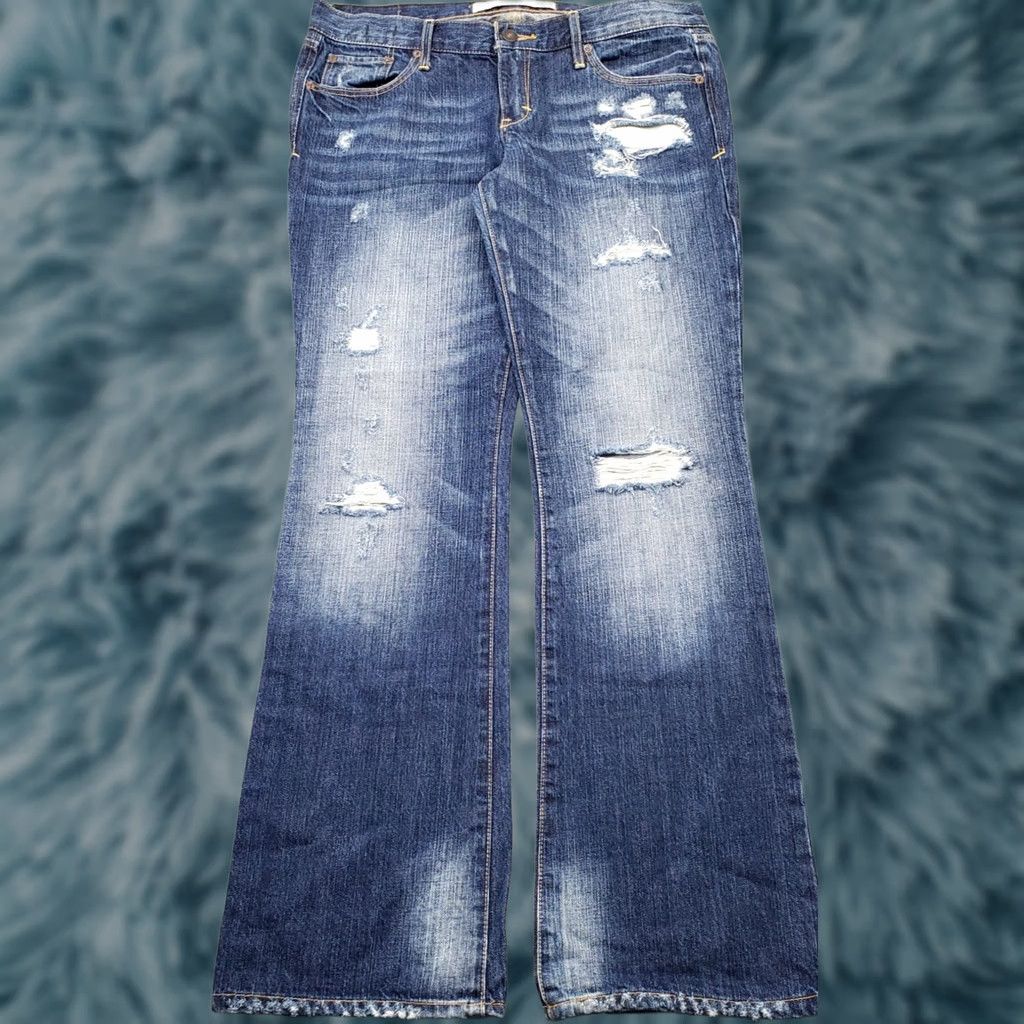 Abercrombie & Fitch Abercrombie & Fitch Flare Jeans Womens Size 6 Blue Denim Distressed Streetwear Jeans Size 28" / US 6 / IT 42 - 1 Thumbnail