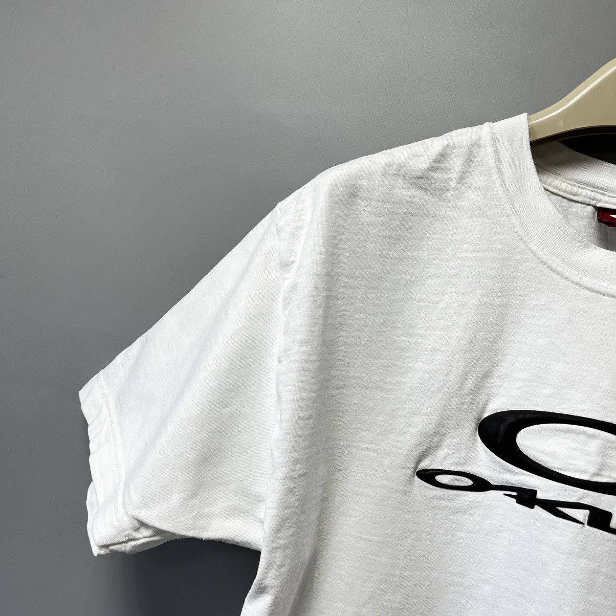 Oakley Vintage Oakley T-shirt 3D Logo tee men’s Size US L / EU 52-54 / 3 - 3 Thumbnail
