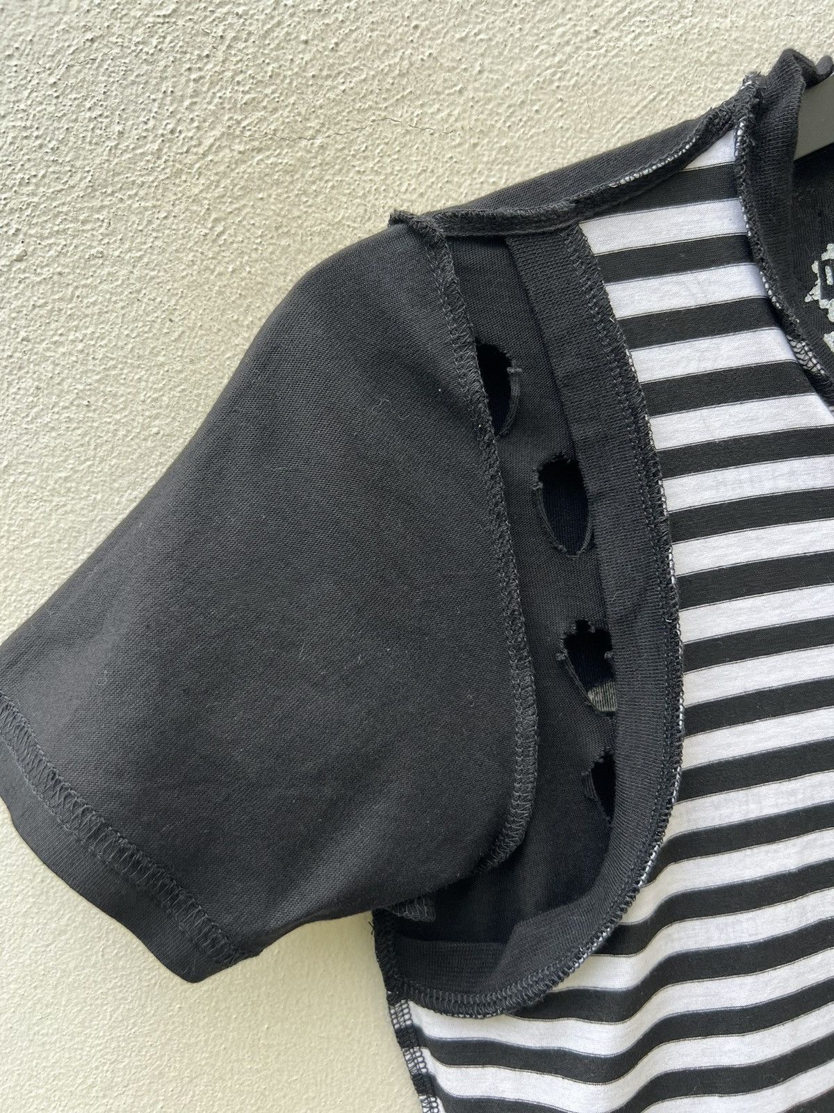 Japanese Brand H. Anarchism For Plus H. Naoto Rips Distress Bondage t Shirt Size US XS / EU 42 / 0 - 17 Thumbnail
