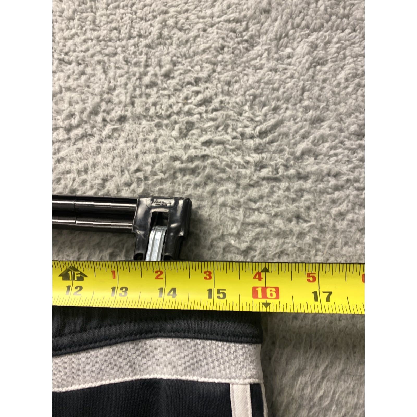 Adidas Adidas Pants Womens M Gray White Logo Activewear Sports Pockets 100-23 Dark Gray Size 32" / US 10 / IT 46 - 4 Thumbnail
