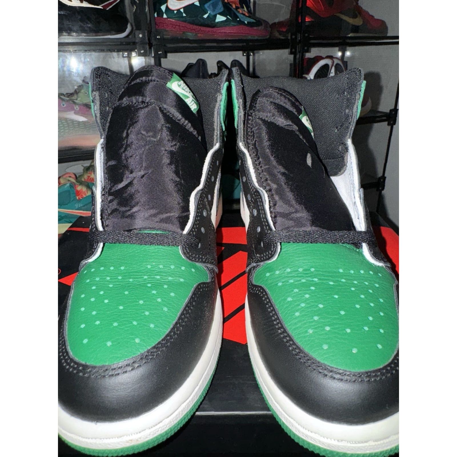 Jordan Brand Jordan Air Jordan 1 Pine Green High Top Sneaker 11 Men Tried On Size 11 Size US 11 / EU 44 - 3 Thumbnail