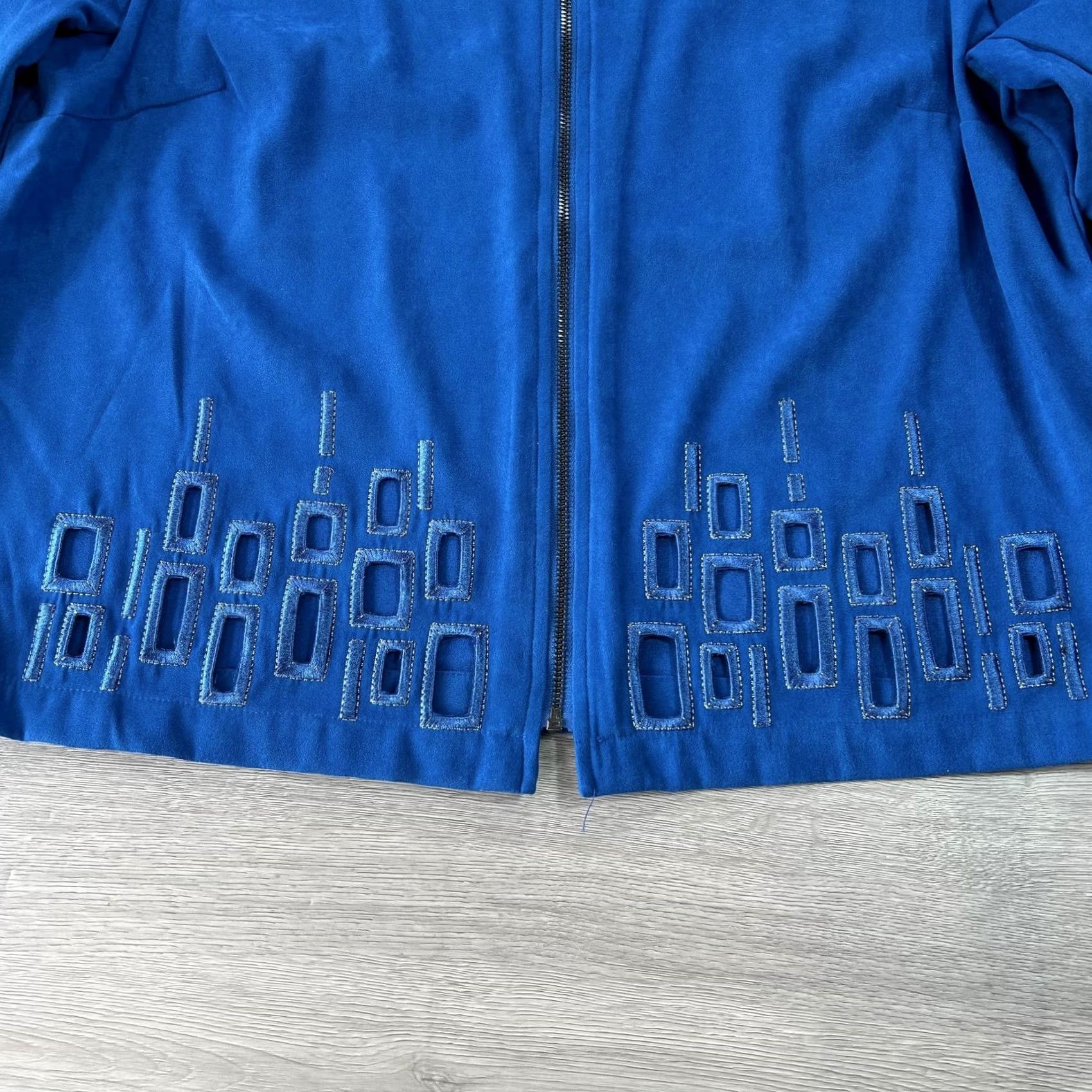 Bob Mackie Bob Mackie Wearable Art Jacket Womens Large Blue Zip Embroidered Geometric Trim Art Designer Casual Jacket Women L Blue Ladies Vintage: No Size L / US 10 / IT 46 - 3 Thumbnail