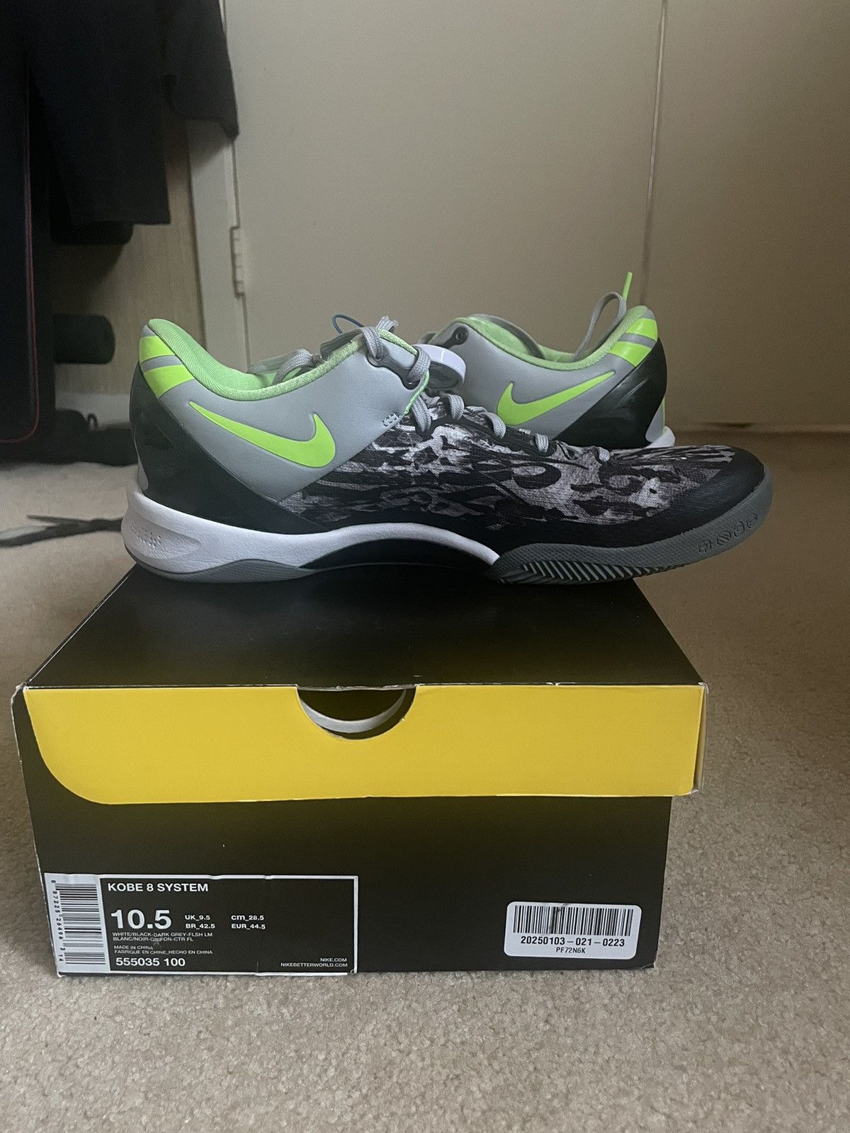 Nike Nike Kobe 8 ‘Graffiti’ Size US 10.5 / EU 43-44 - 3 Thumbnail