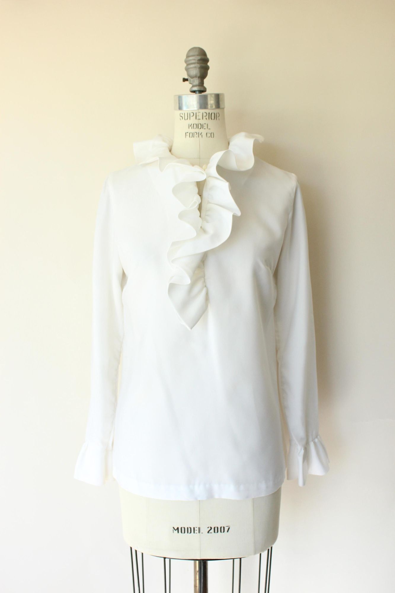 Vintage Vintage 1960s Blouse, Teddi of California White Ruffle Colla Size M / US 6-8 / IT 42-44 - 2 Thumbnail