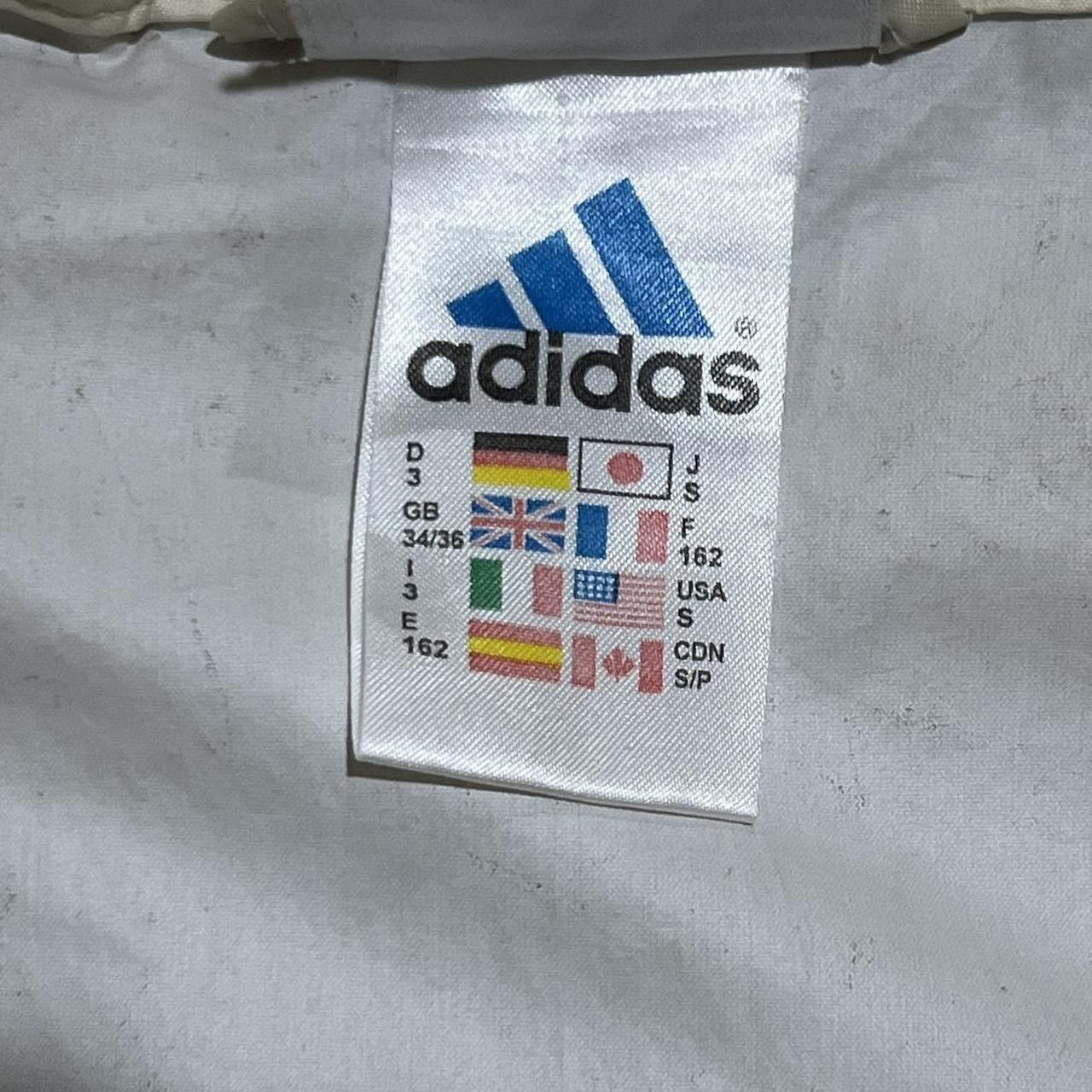 Adidas vintage adidas windbreaker jacket Size US S / EU 44-46 / 1 - 2 Thumbnail