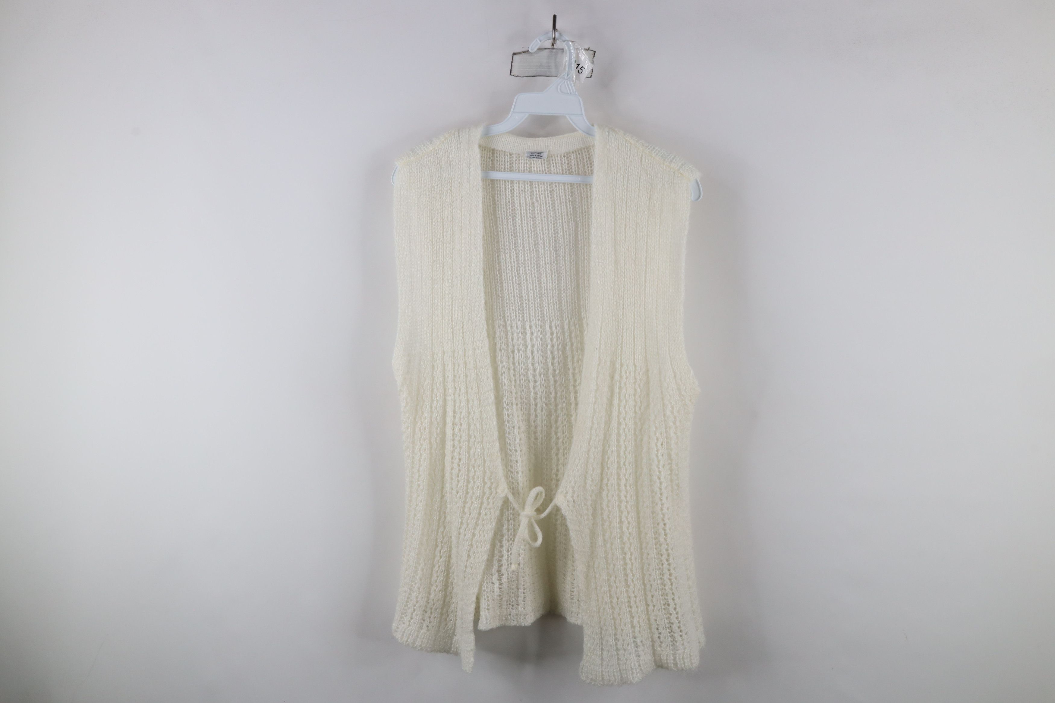 Vintage Vintage 70s Streetwear Tie Front Sweater Vest Cream Japan Size L / US 10 / IT 46 - 1 Thumbnail