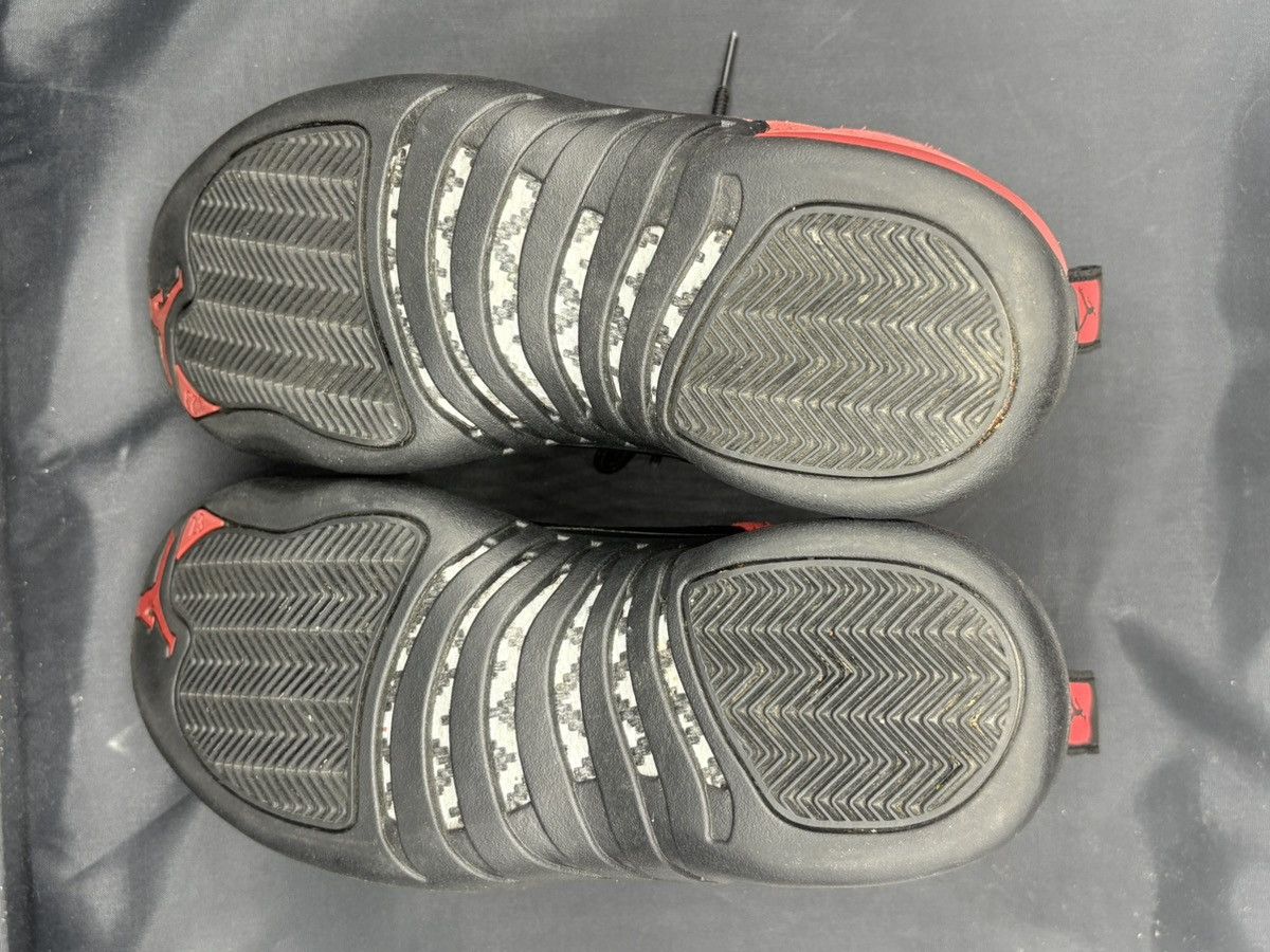 Jordan Brand Jordan 12 reverse flu game Size US 10 / EU 43 - 8 Thumbnail
